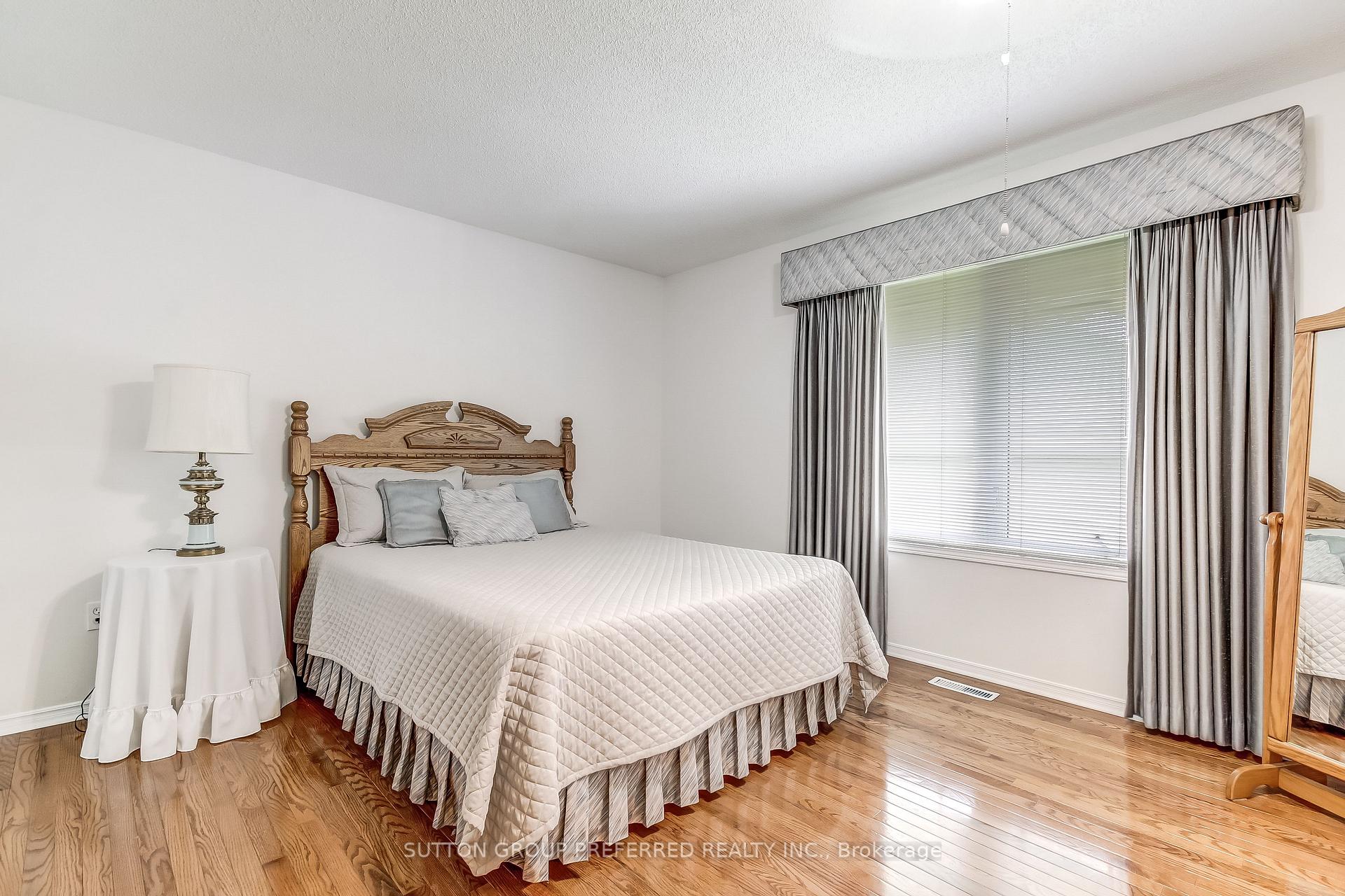 Photo 16 of Unit 29, 861 Shelborne Street, London, South J — HOMEH