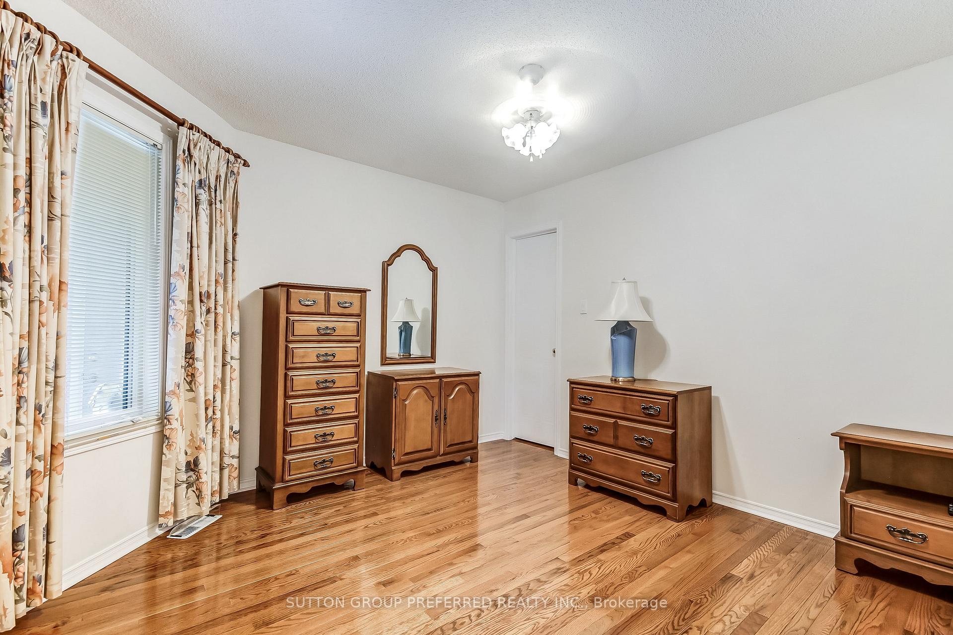 Photo 17 of Unit 29, 861 Shelborne Street, London, South J — HOMEH