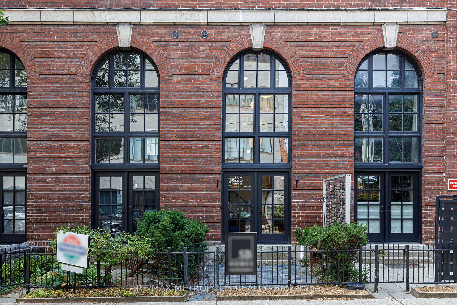 Photo 6 of Unit 102, 394 Euclid Avenue, Toronto, Palmerston-Little Italy — HOMEH