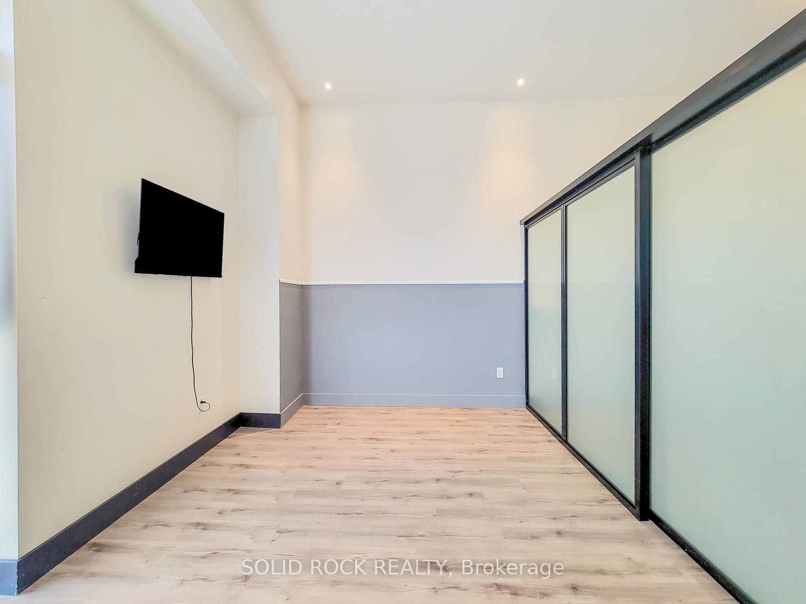 Photo 17 of Unit 101, 121 King Street E, Hamilton, Beasley — HOMEH