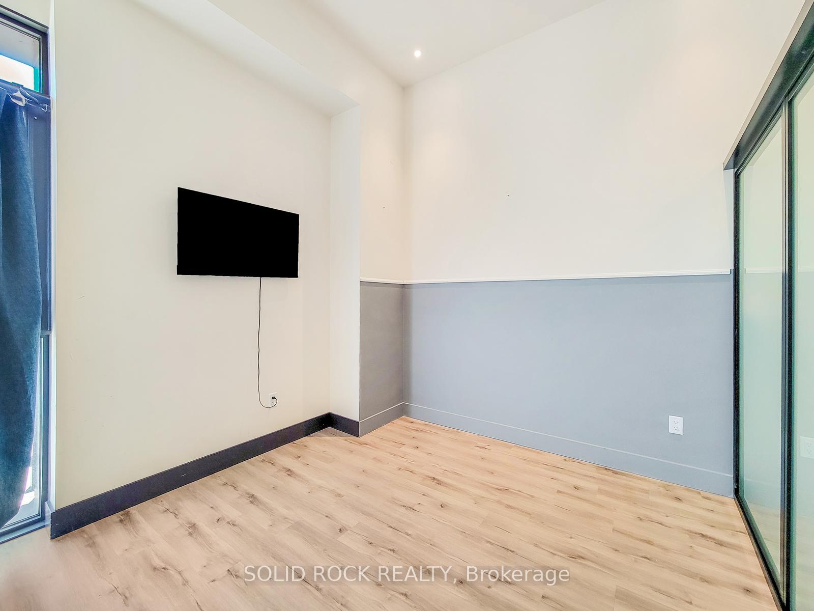 Photo 18 of Unit 101, 121 King Street E, Hamilton, Beasley — HOMEH