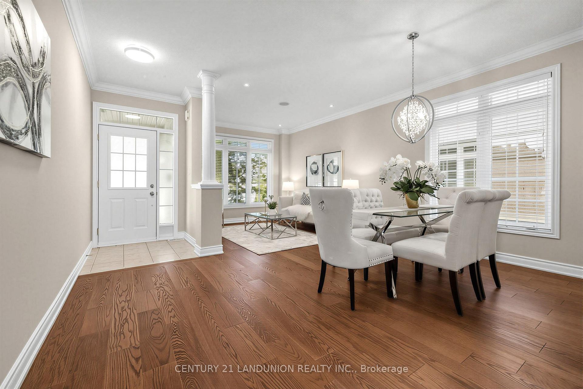 Photo 2 of 21 Hendel Drive, Vaughan, Patterson — HOMEH