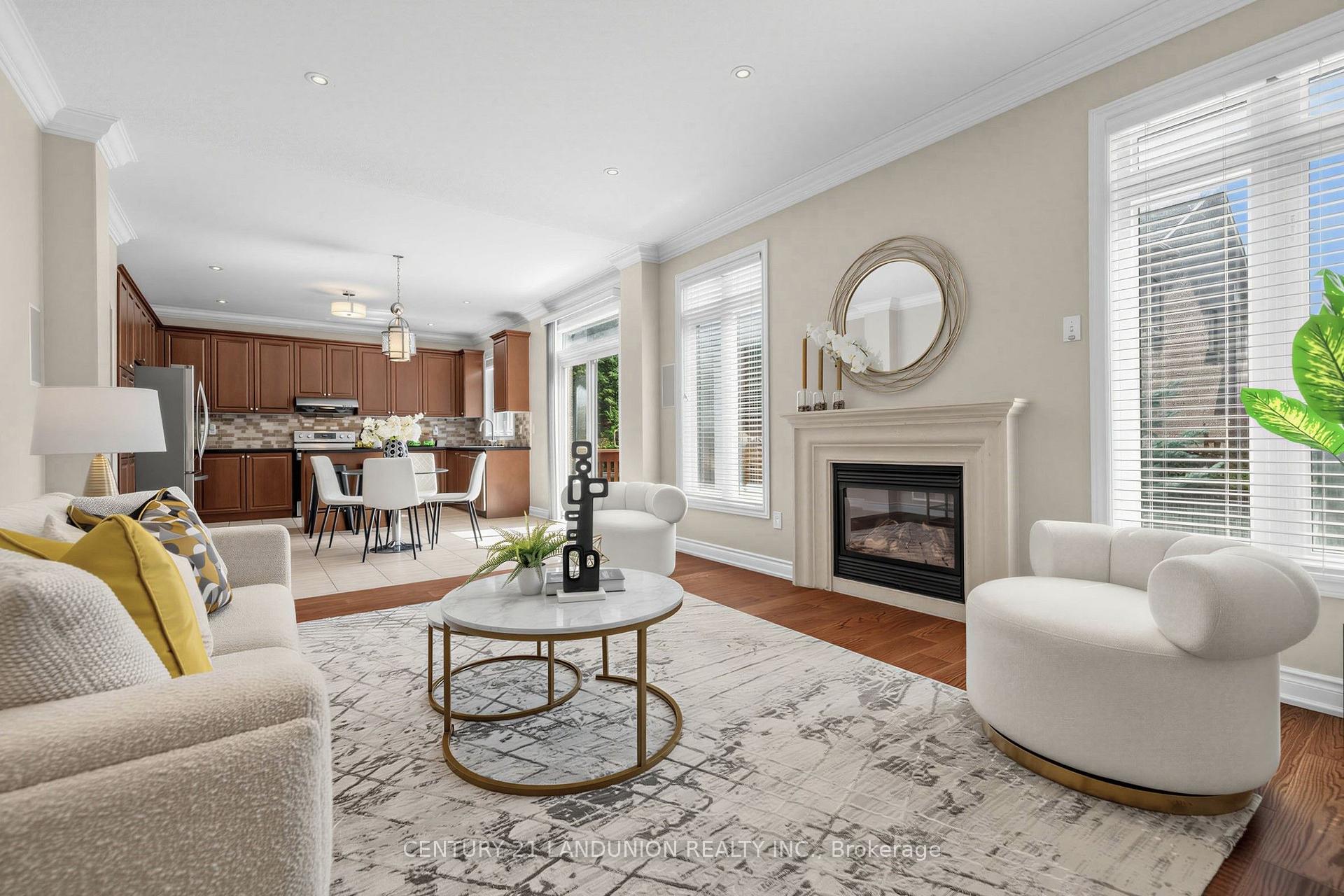 Photo 7 of 21 Hendel Drive, Vaughan, Patterson — HOMEH