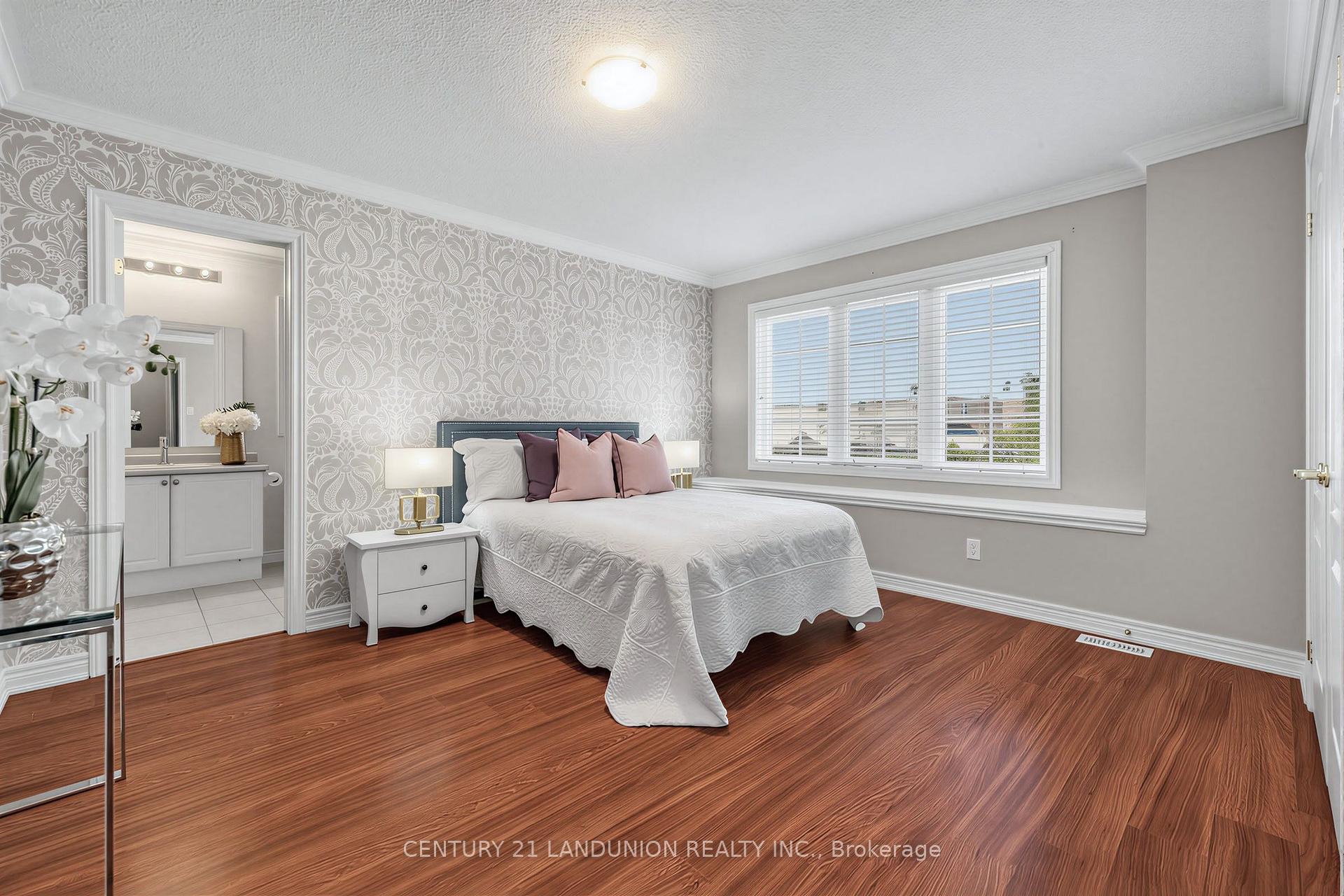 Photo 14 of 21 Hendel Drive, Vaughan, Patterson — HOMEH