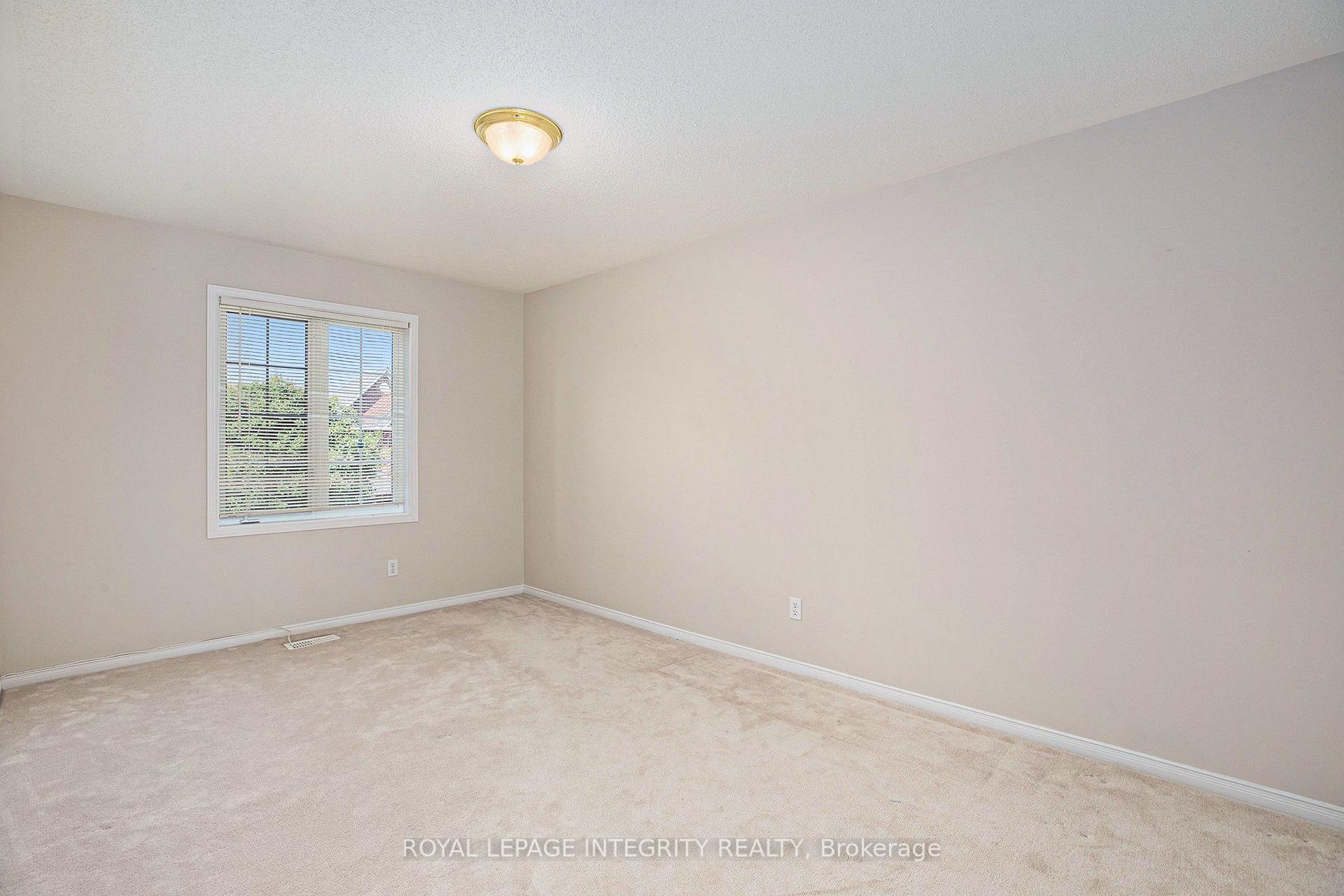 Photo 18 of 67 Landover Crescent, Ottawa, Kanata - Emerald Meadows/Trailwest — HOMEH