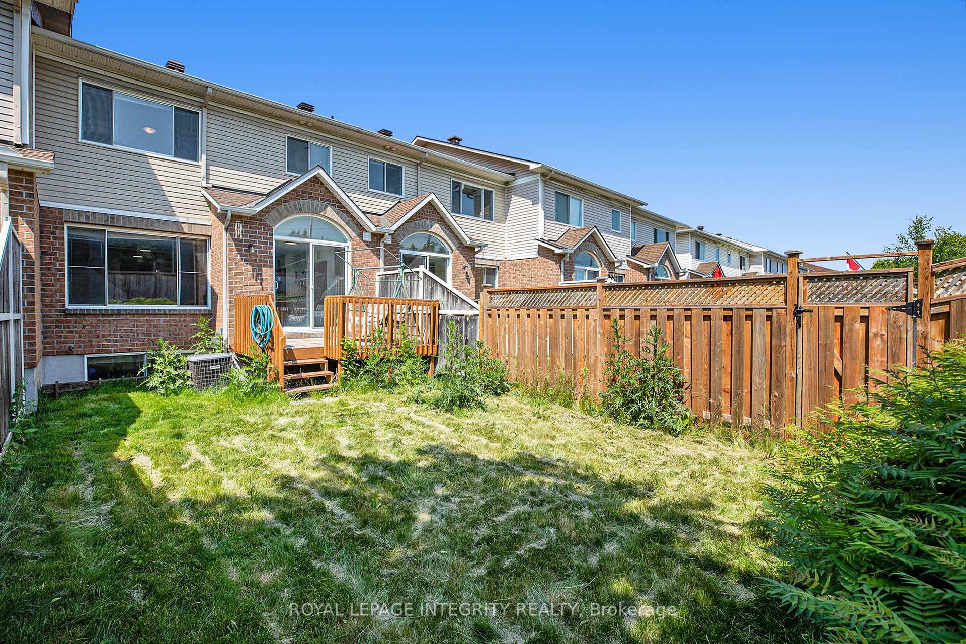 Photo 23 of 67 Landover Crescent, Ottawa, Kanata - Emerald Meadows/Trailwest — HOMEH
