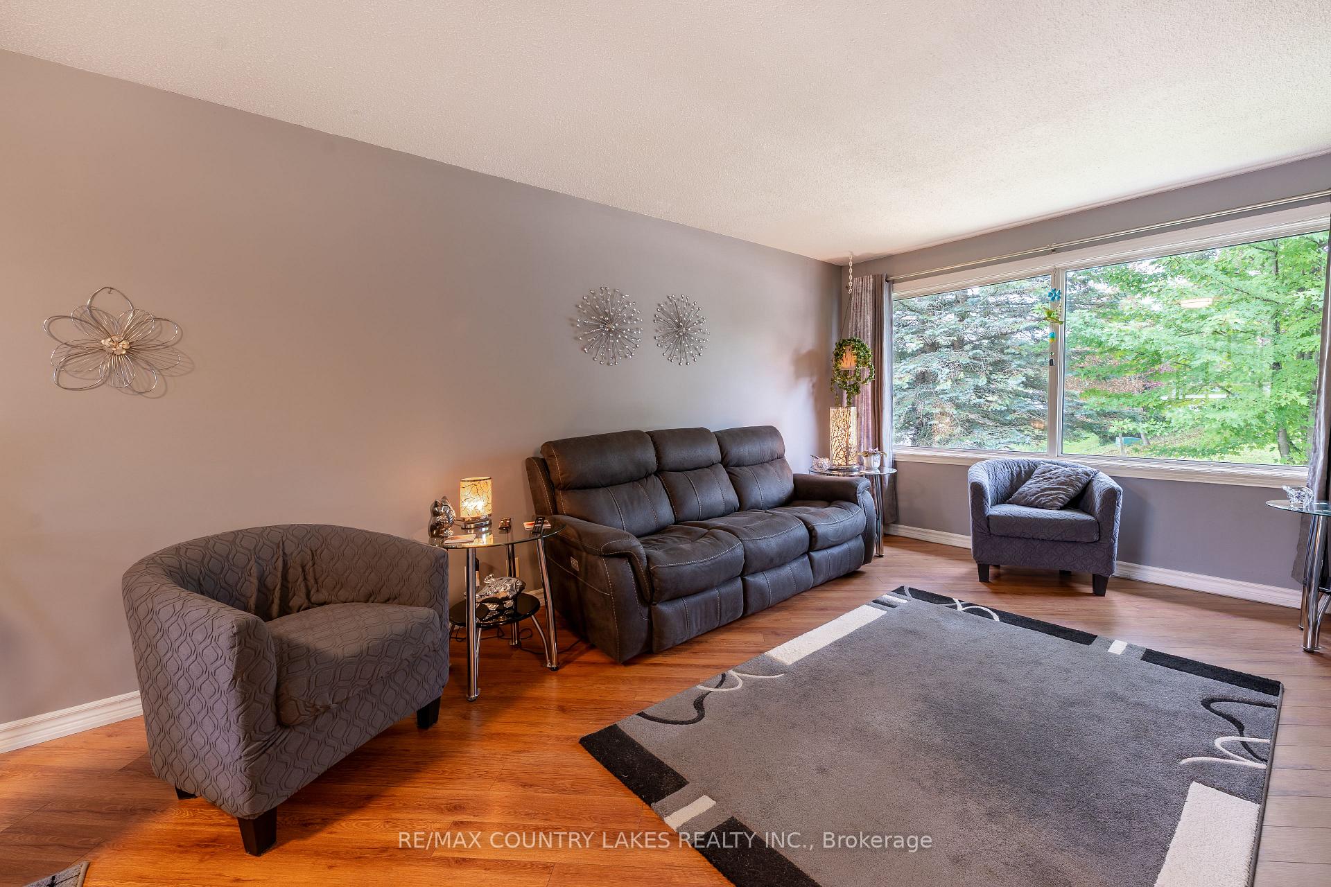 Photo 5 of 65 Beaver Ridge Drive, Brock, Cannington — HOMEH