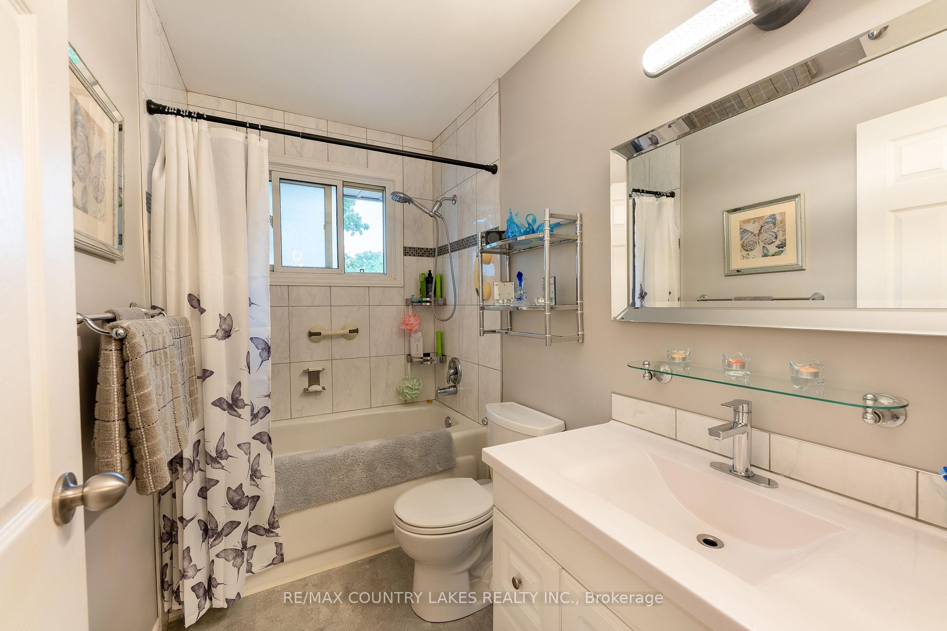 Photo 20 of 65 Beaver Ridge Drive, Brock, Cannington — HOMEH