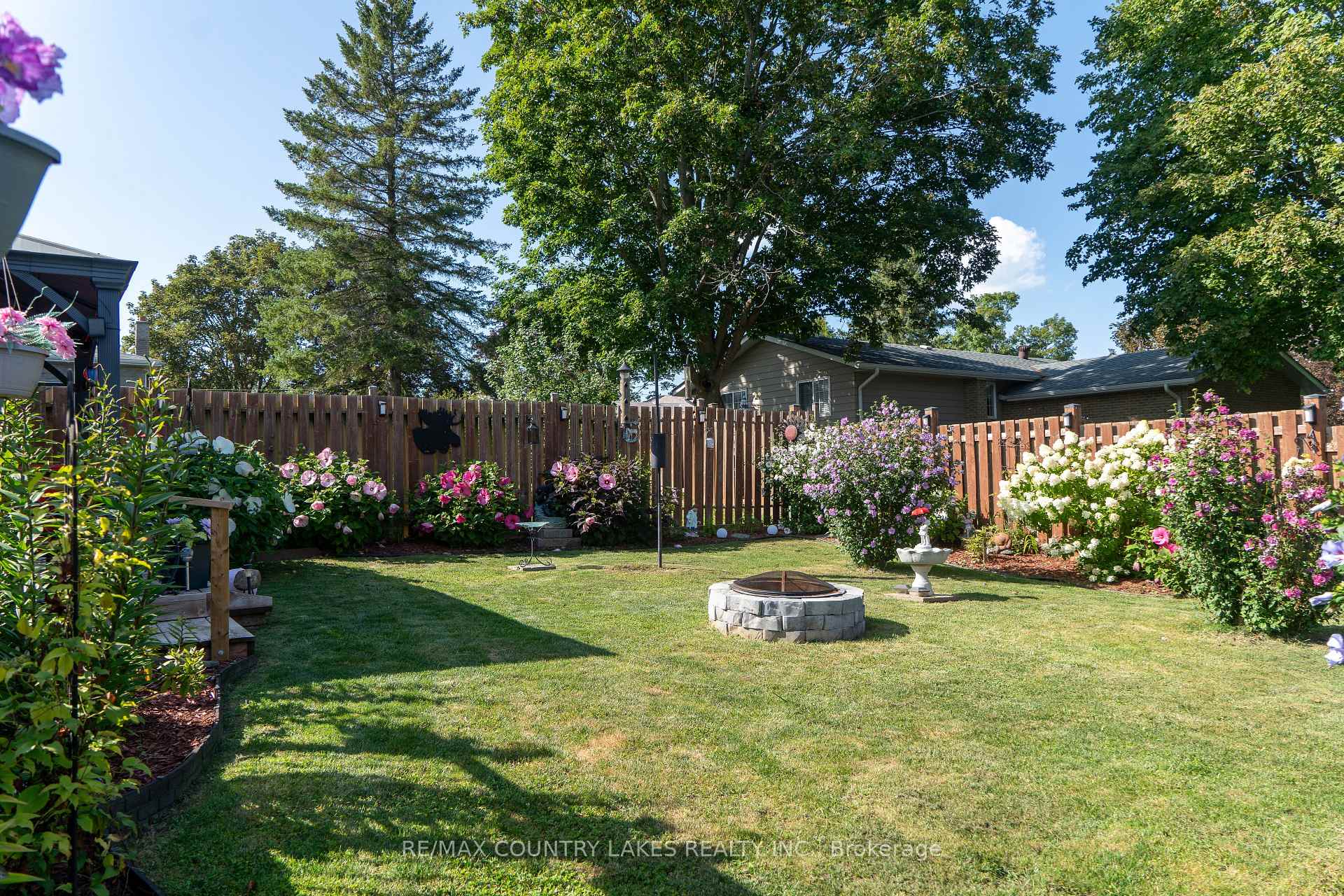 Photo 37 of 65 Beaver Ridge Drive, Brock, Cannington — HOMEH