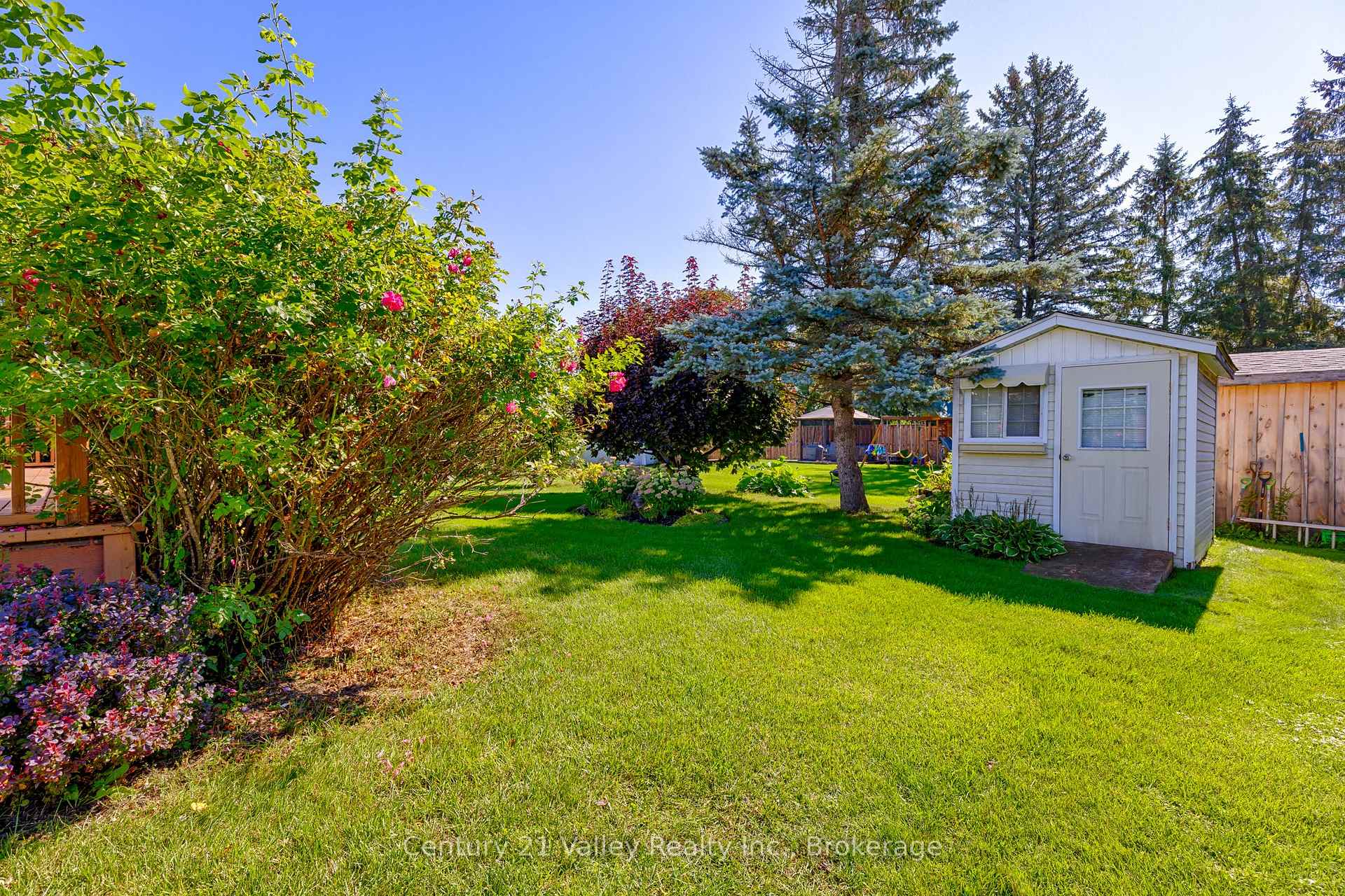 Photo 9 of 361 Sidney Avenue E, Renfrew, Renfrew — HOMEH
