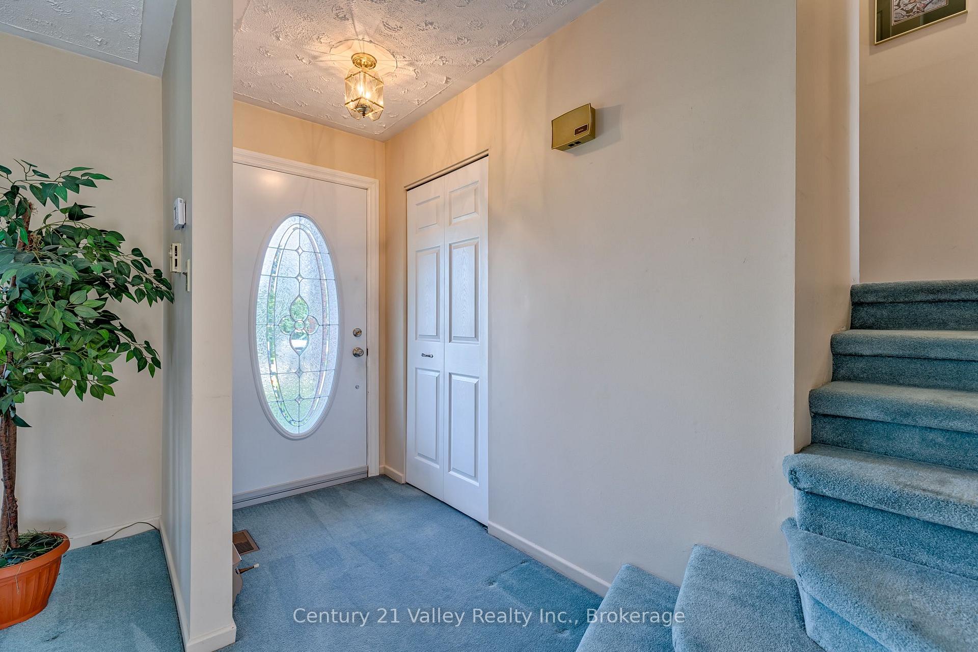 Photo 19 of 361 Sidney Avenue E, Renfrew, Renfrew — HOMEH