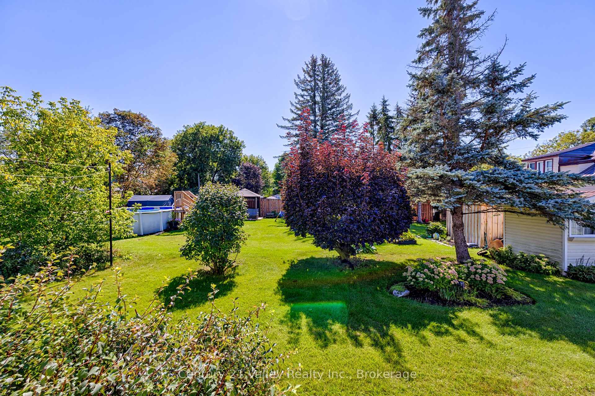 Photo 33 of 361 Sidney Avenue E, Renfrew, Renfrew — HOMEH