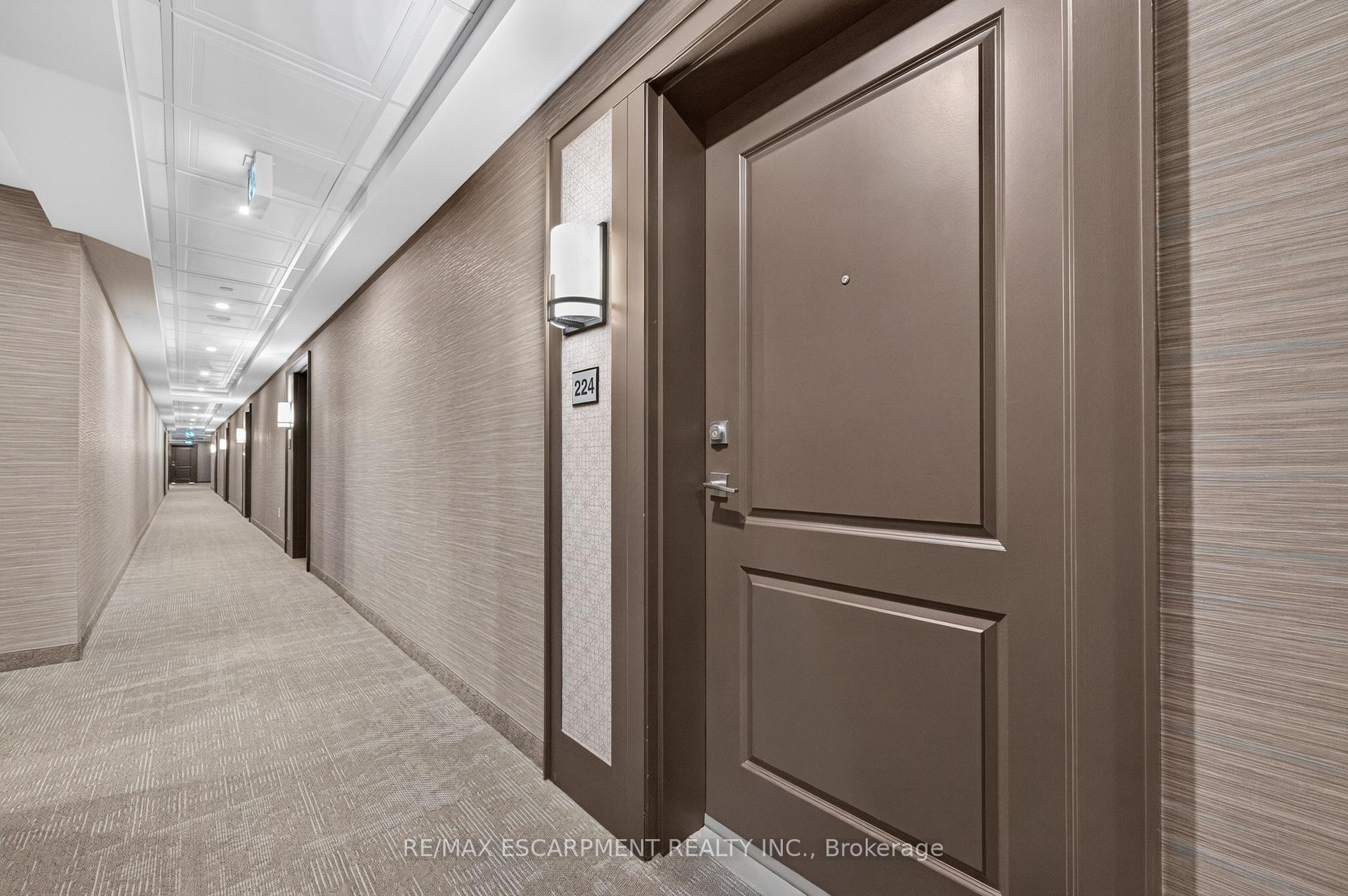 Photo 5 of Unit 224, 450 Dundas Street E, Hamilton, Waterdown — HOMEH