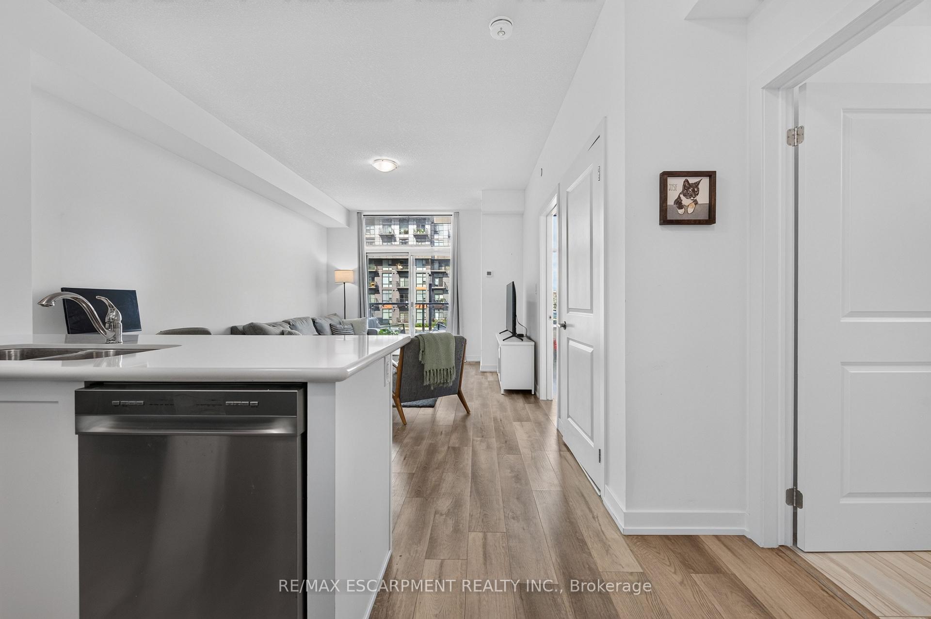 Photo 9 of Unit 224, 450 Dundas Street E, Hamilton, Waterdown — HOMEH