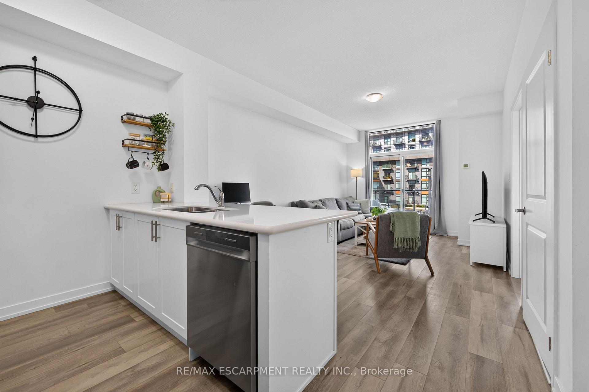 Photo 11 of Unit 224, 450 Dundas Street E, Hamilton, Waterdown — HOMEH