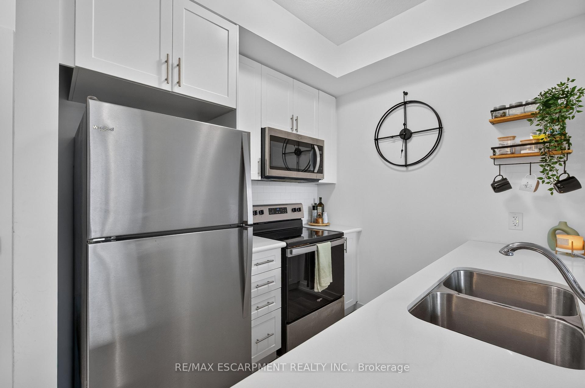 Photo 15 of Unit 224, 450 Dundas Street E, Hamilton, Waterdown — HOMEH