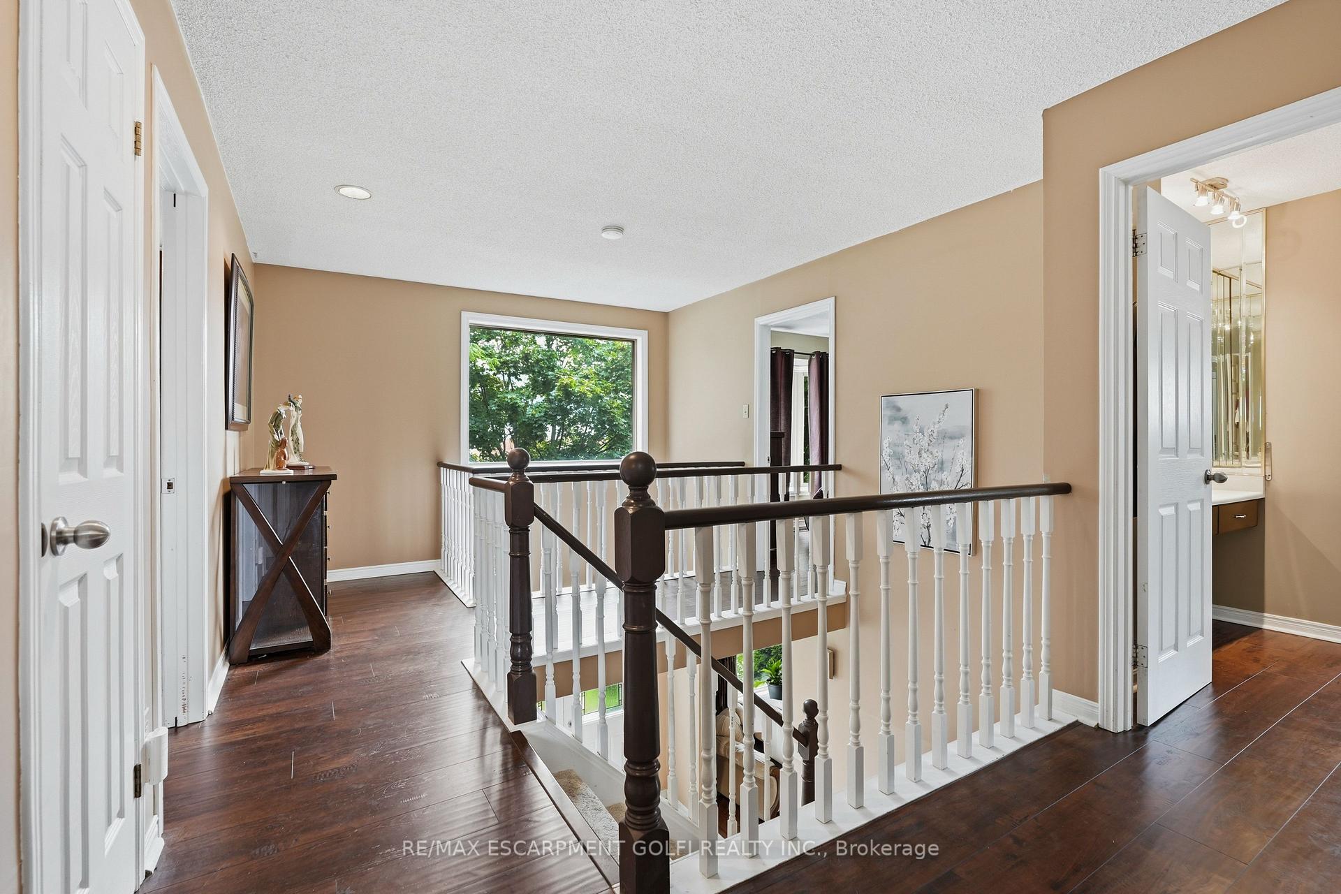 Photo 18 of 138 Livingston Avenue, Grimsby, Grimsby West — HOMEH