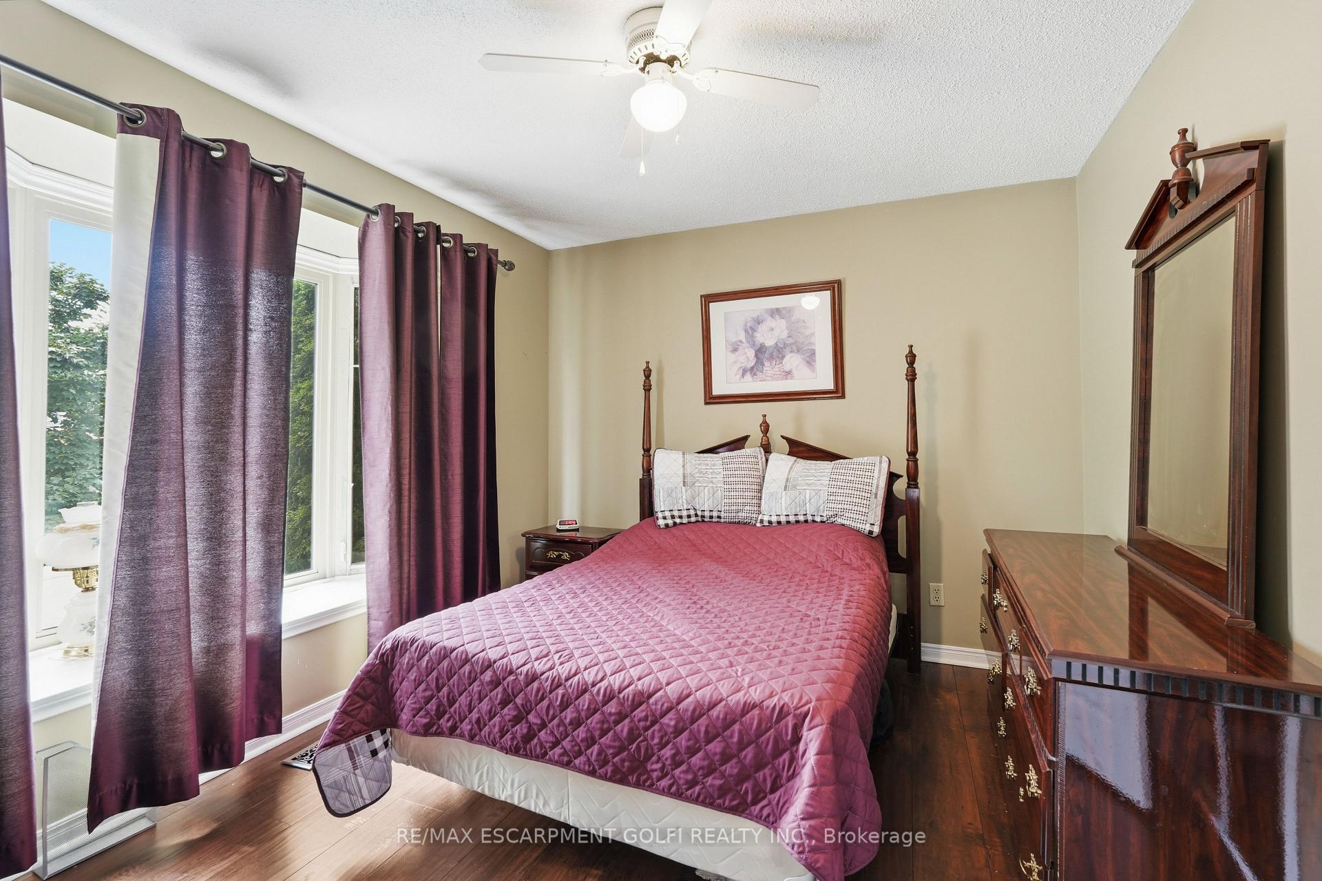 Photo 22 of 138 Livingston Avenue, Grimsby, Grimsby West — HOMEH