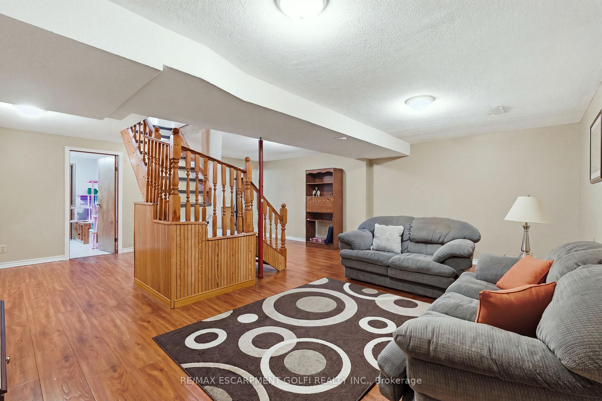 Photo 26 of 138 Livingston Avenue, Grimsby, Grimsby West — HOMEH
