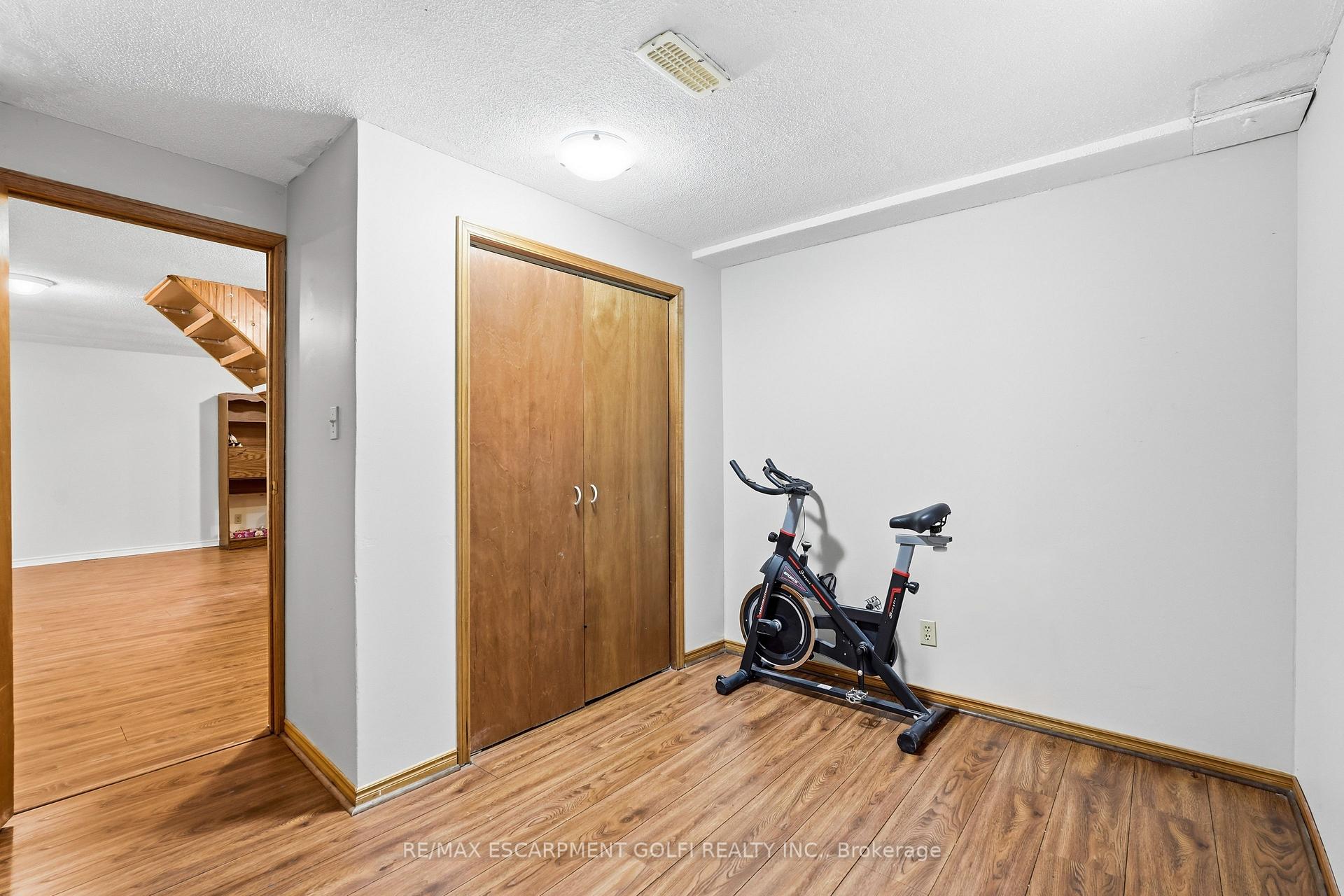 Photo 29 of 138 Livingston Avenue, Grimsby, Grimsby West — HOMEH