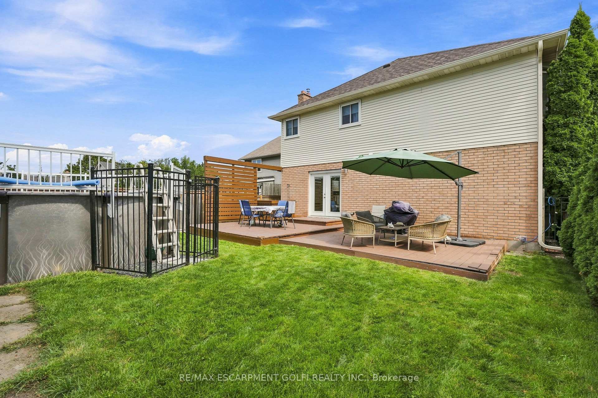 Photo 33 of 138 Livingston Avenue, Grimsby, Grimsby West — HOMEH
