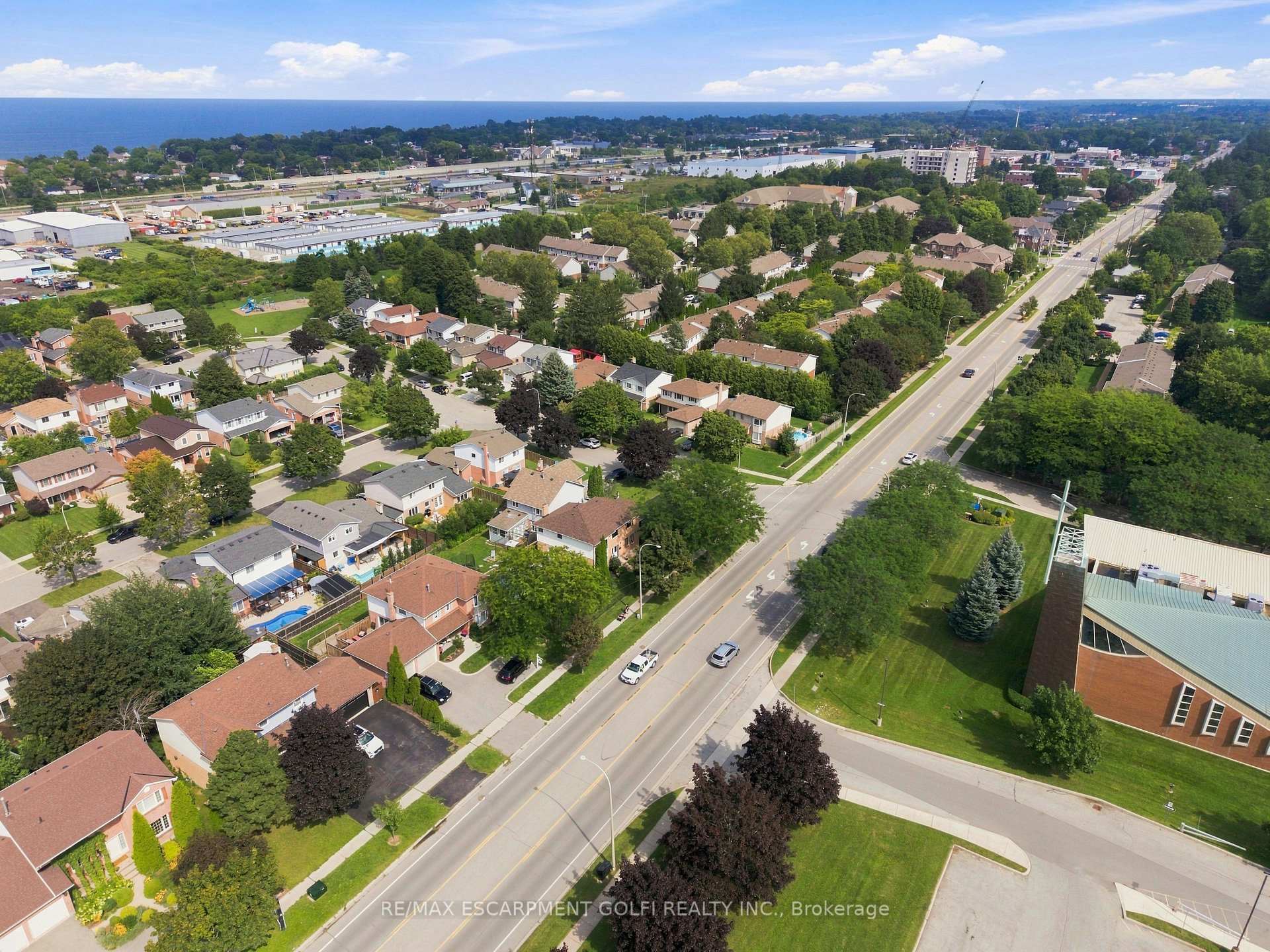 Photo 42 of 138 Livingston Avenue, Grimsby, Grimsby West — HOMEH