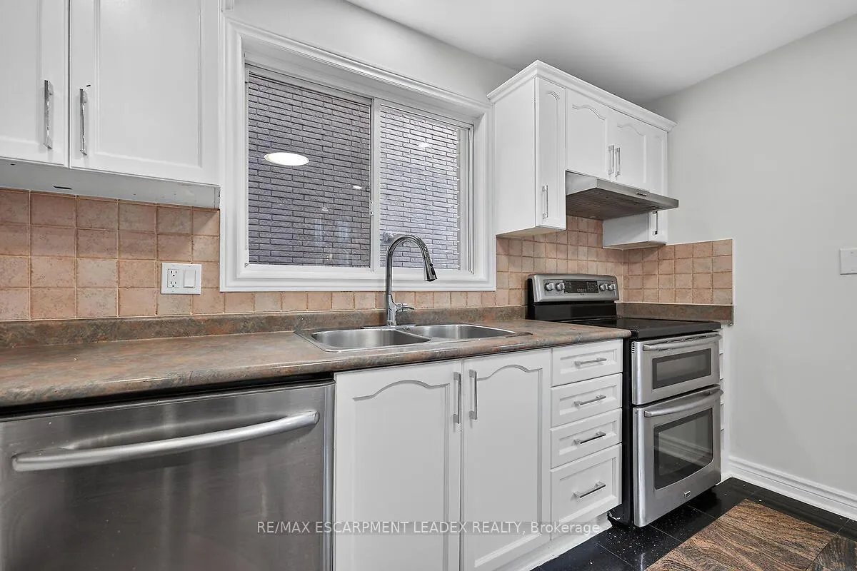 Photo 37 of 1429 Upper Sherman Avenue, Hamilton, Rushdale — HOMEH
