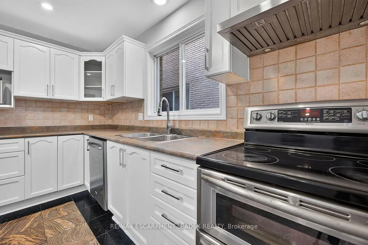 Photo 41 of 1429 Upper Sherman Avenue, Hamilton, Rushdale — HOMEH