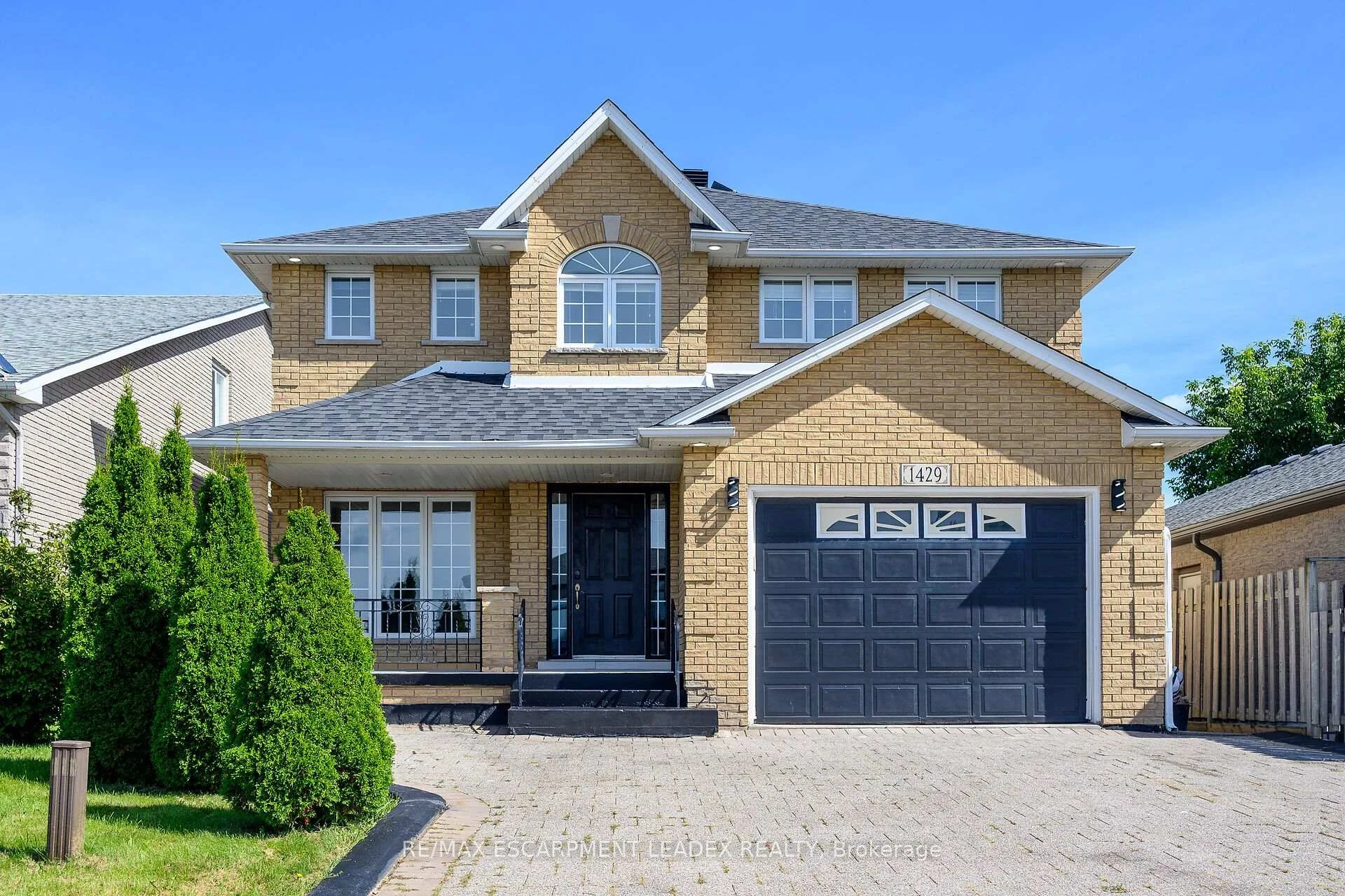 Photo 4 of 1429 Upper Sherman Avenue, Hamilton, Rushdale — HOMEH