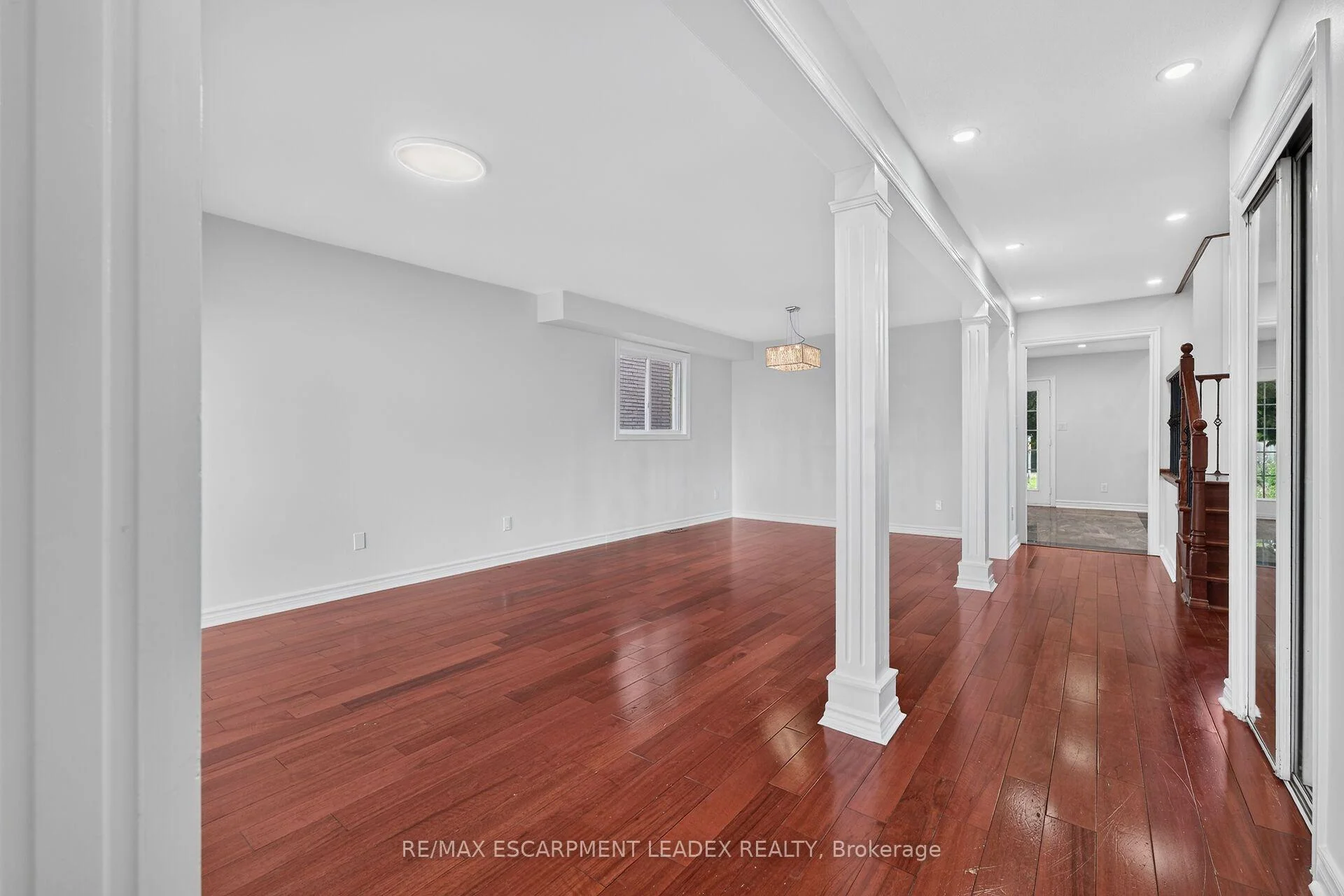 Photo 8 of 1429 Upper Sherman Avenue, Hamilton, Rushdale — HOMEH