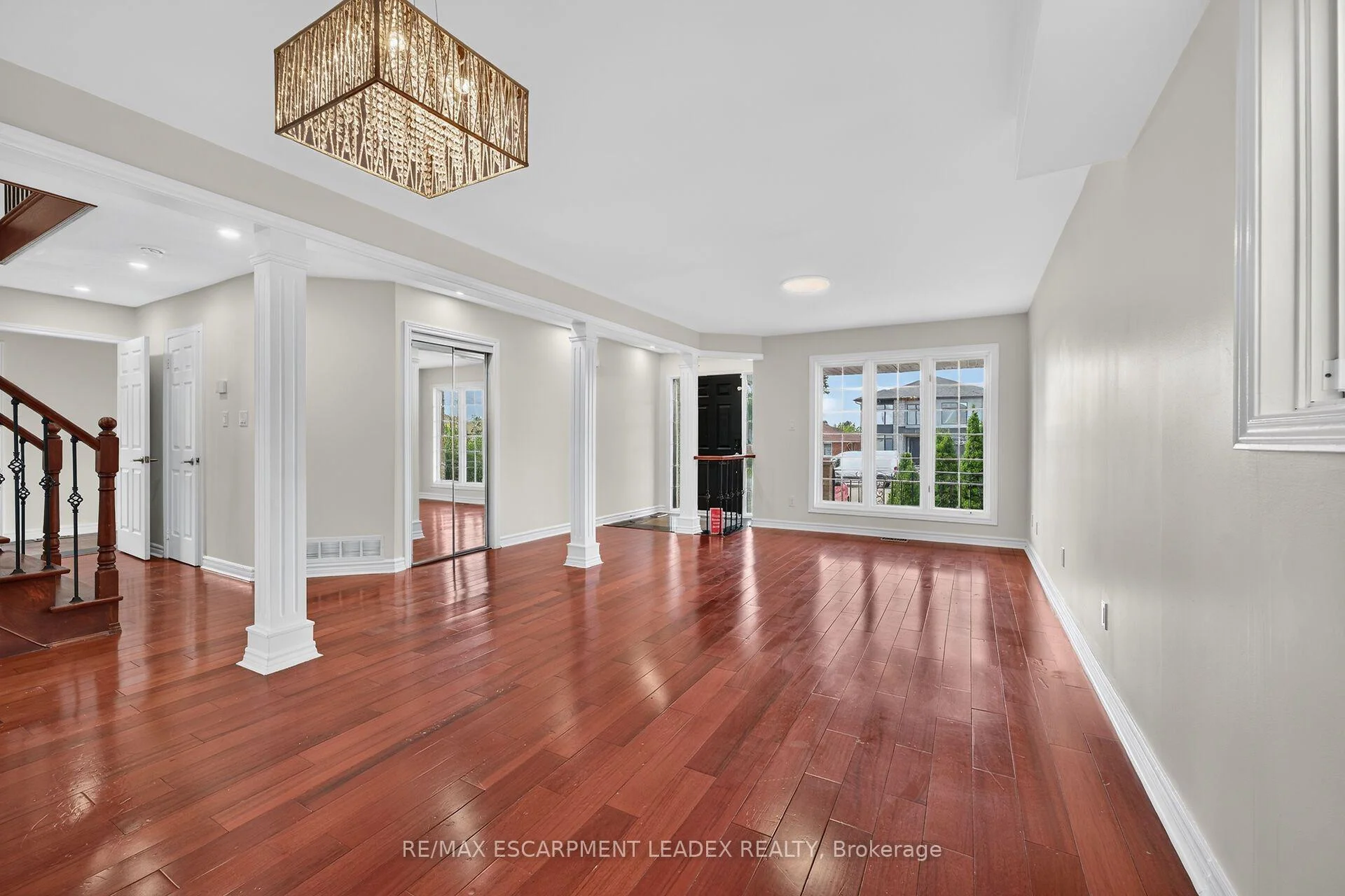 Photo 12 of 1429 Upper Sherman Avenue, Hamilton, Rushdale — HOMEH