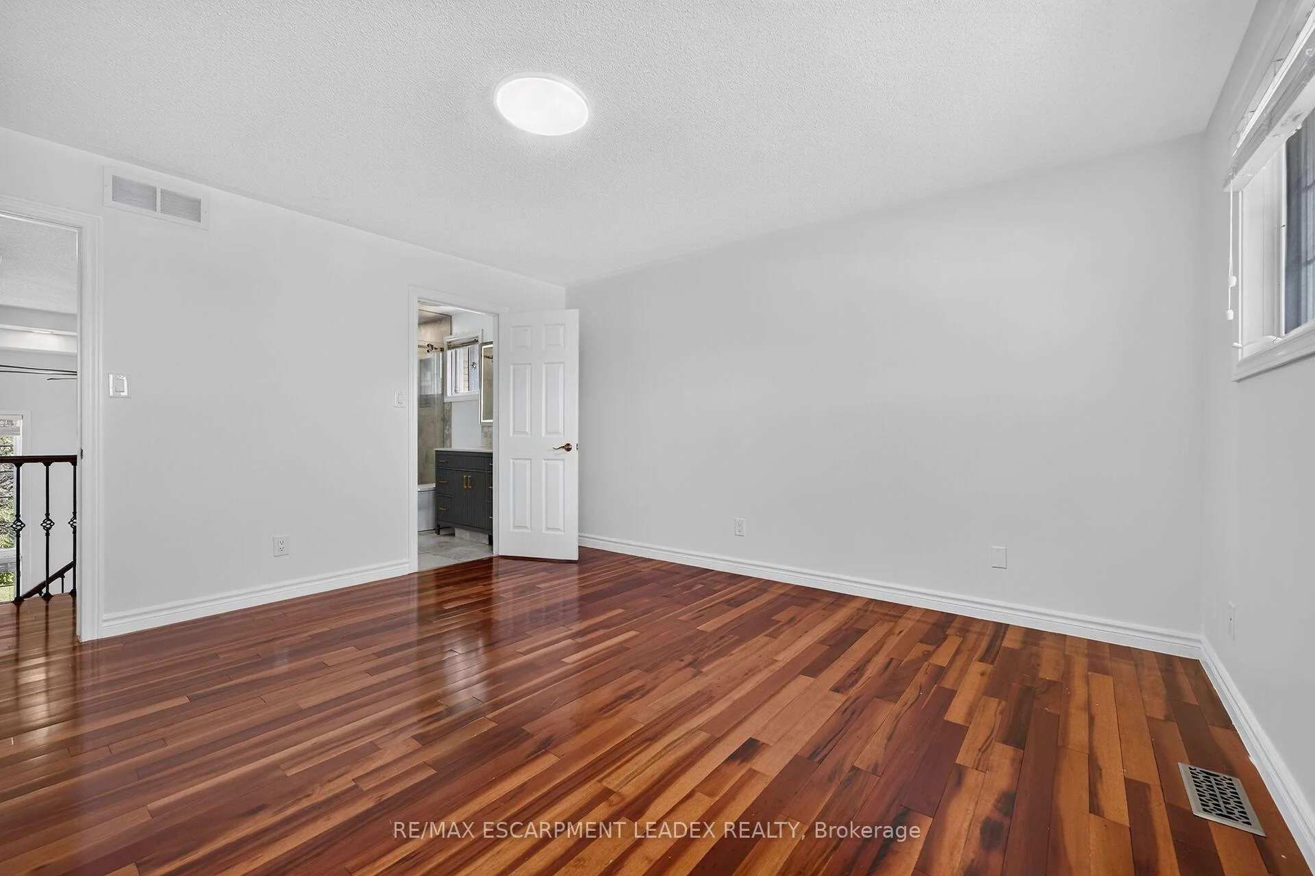 Photo 57 of 1429 Upper Sherman Avenue, Hamilton, Rushdale — HOMEH