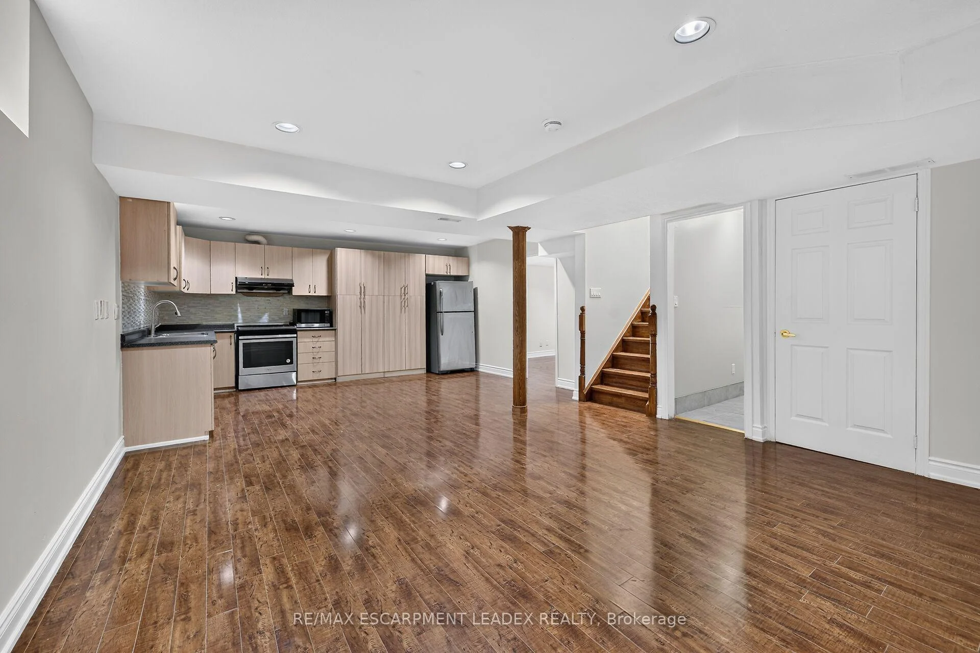Photo 58 of 1429 Upper Sherman Avenue, Hamilton, Rushdale — HOMEH