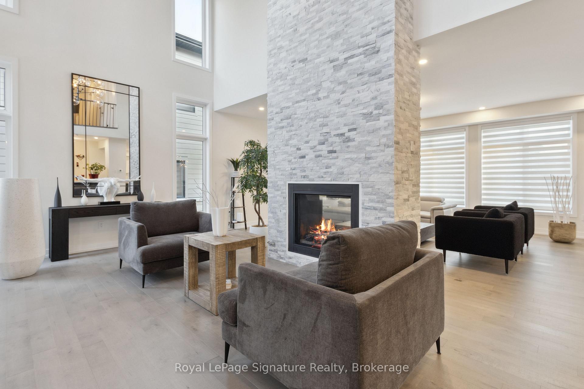 Photo 3 of 102 Stoneleigh Drive, Blue Mountains — HOMEH