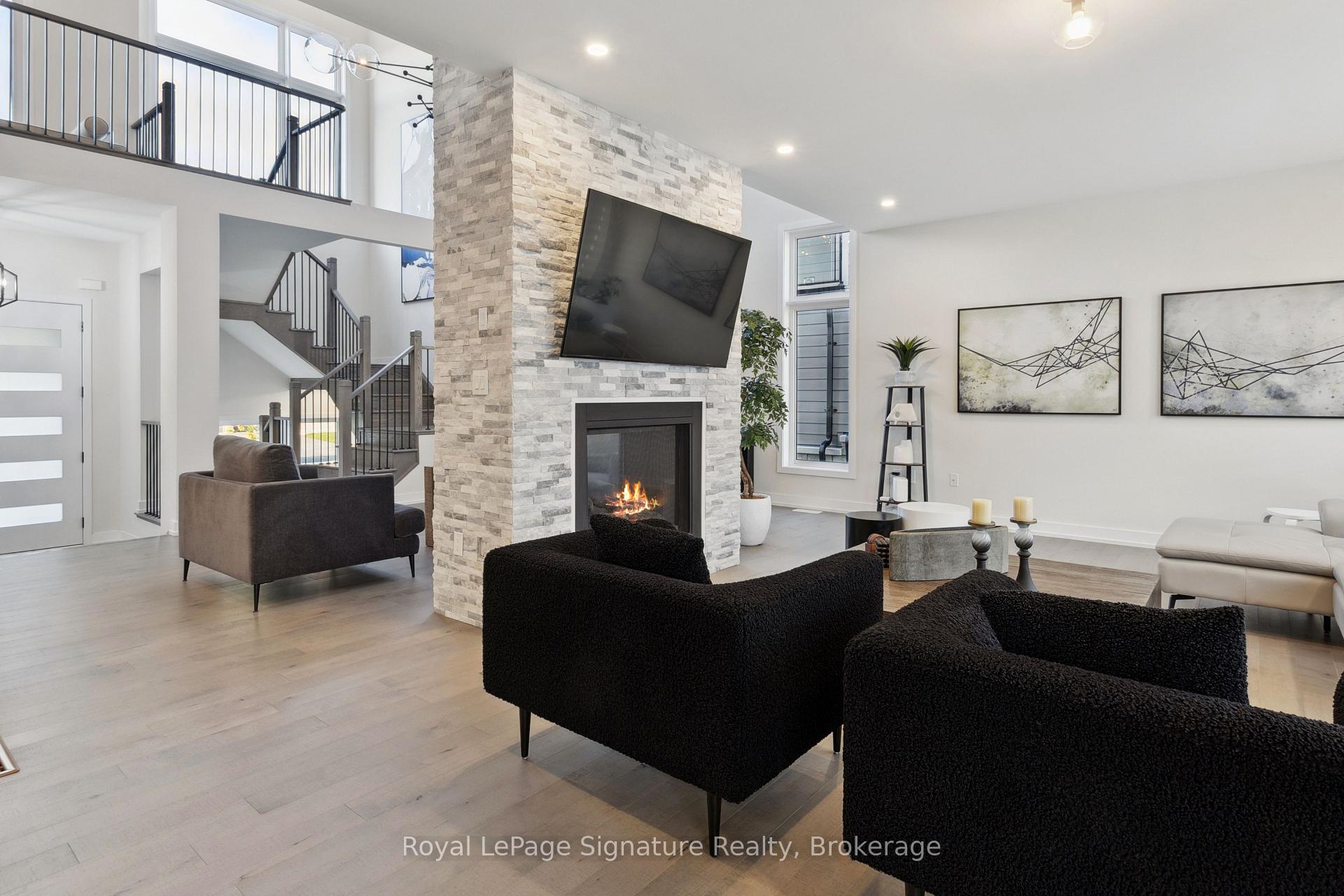 Photo 5 of 102 Stoneleigh Drive, Blue Mountains — HOMEH