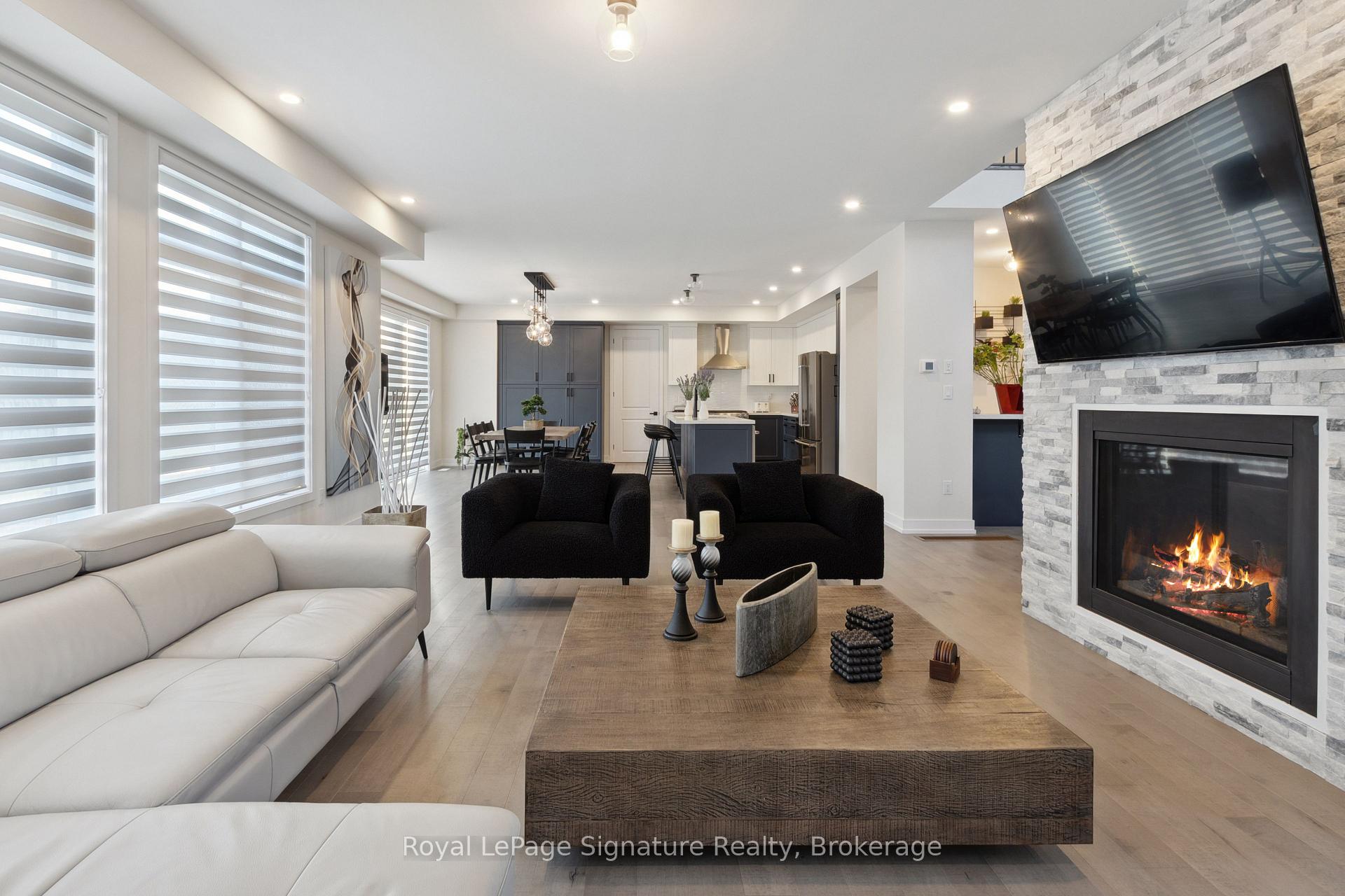 Photo 7 of 102 Stoneleigh Drive, Blue Mountains — HOMEH