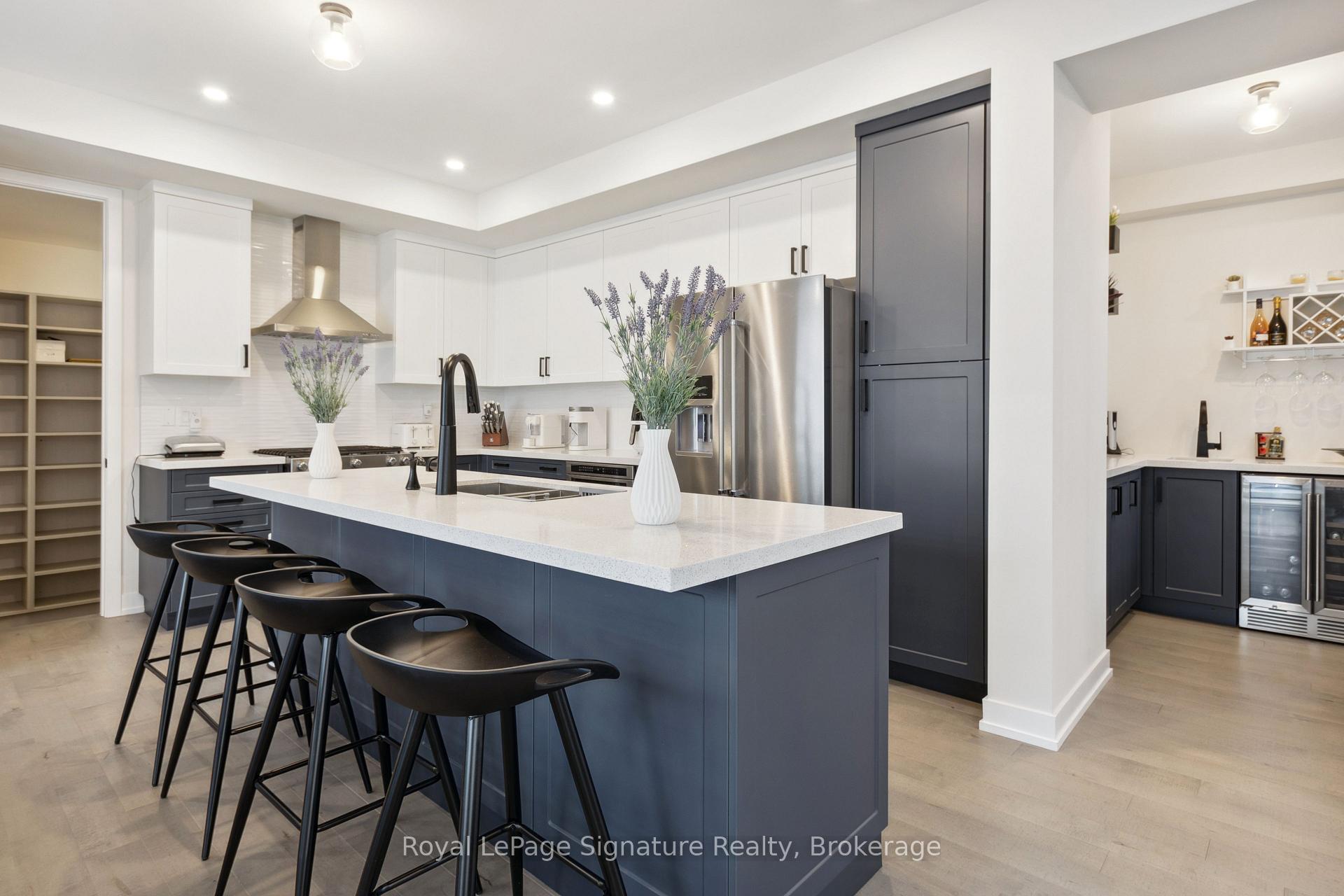 Photo 10 of 102 Stoneleigh Drive, Blue Mountains — HOMEH