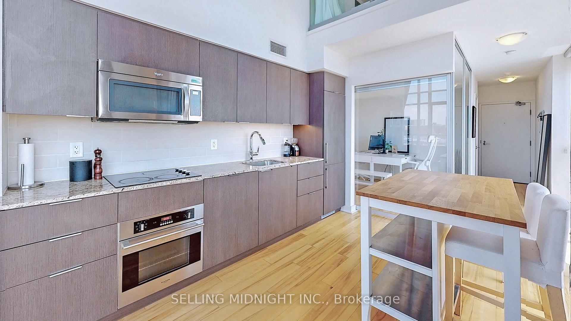 Photo 8 of Unit 540, 5 Hanna Avenue, Toronto, Niagara — HOMEH