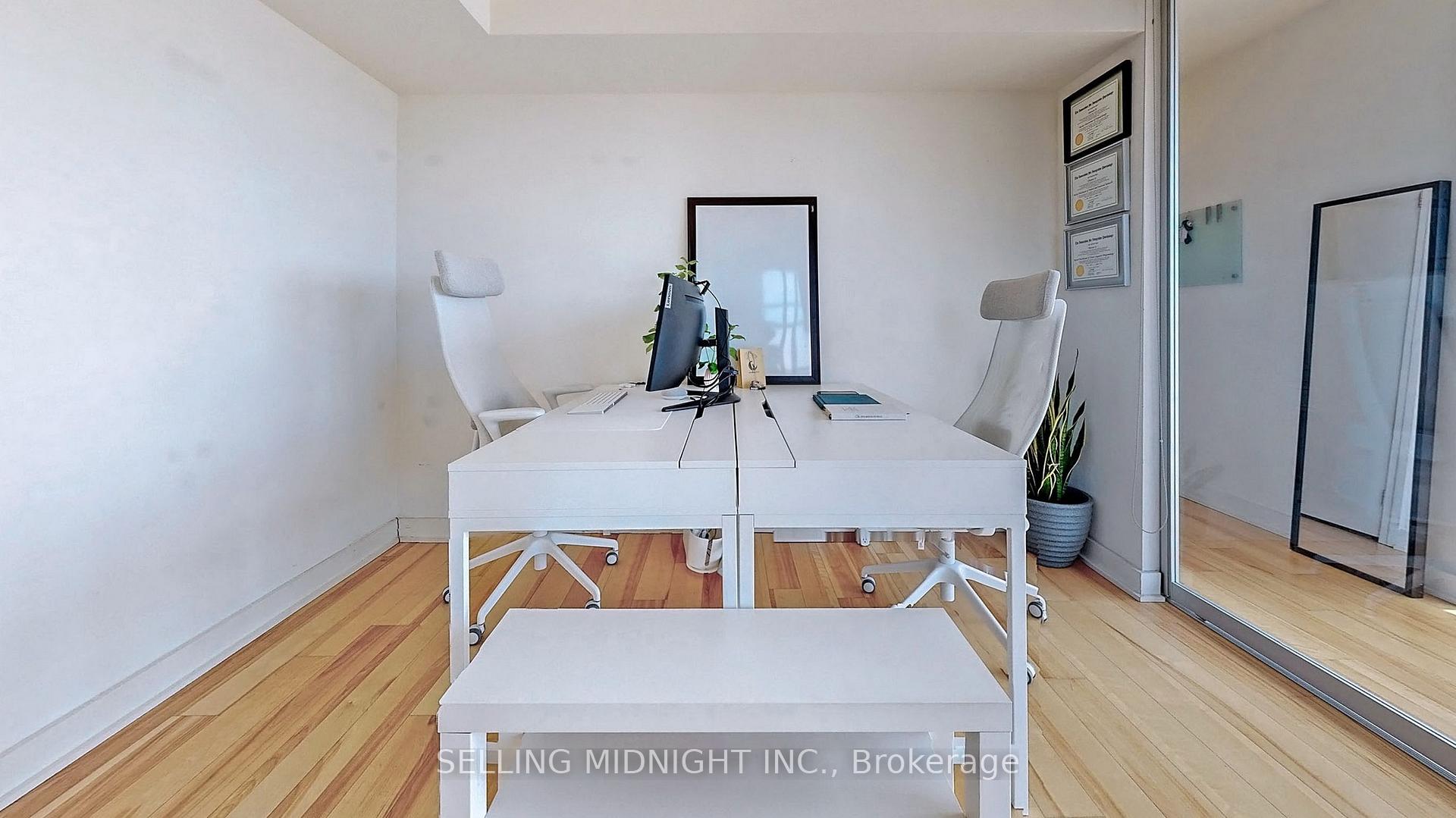 Photo 16 of Unit 540, 5 Hanna Avenue, Toronto, Niagara — HOMEH