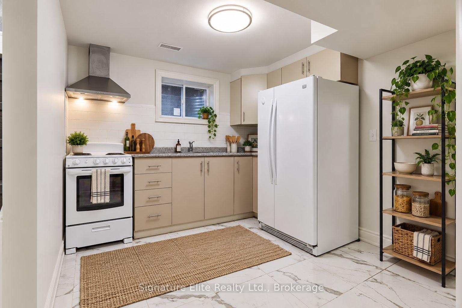Photo 3 of Unit Bsmt, 37 Tarsus Crescent, Scarborough, Highland Creek — HOMEH