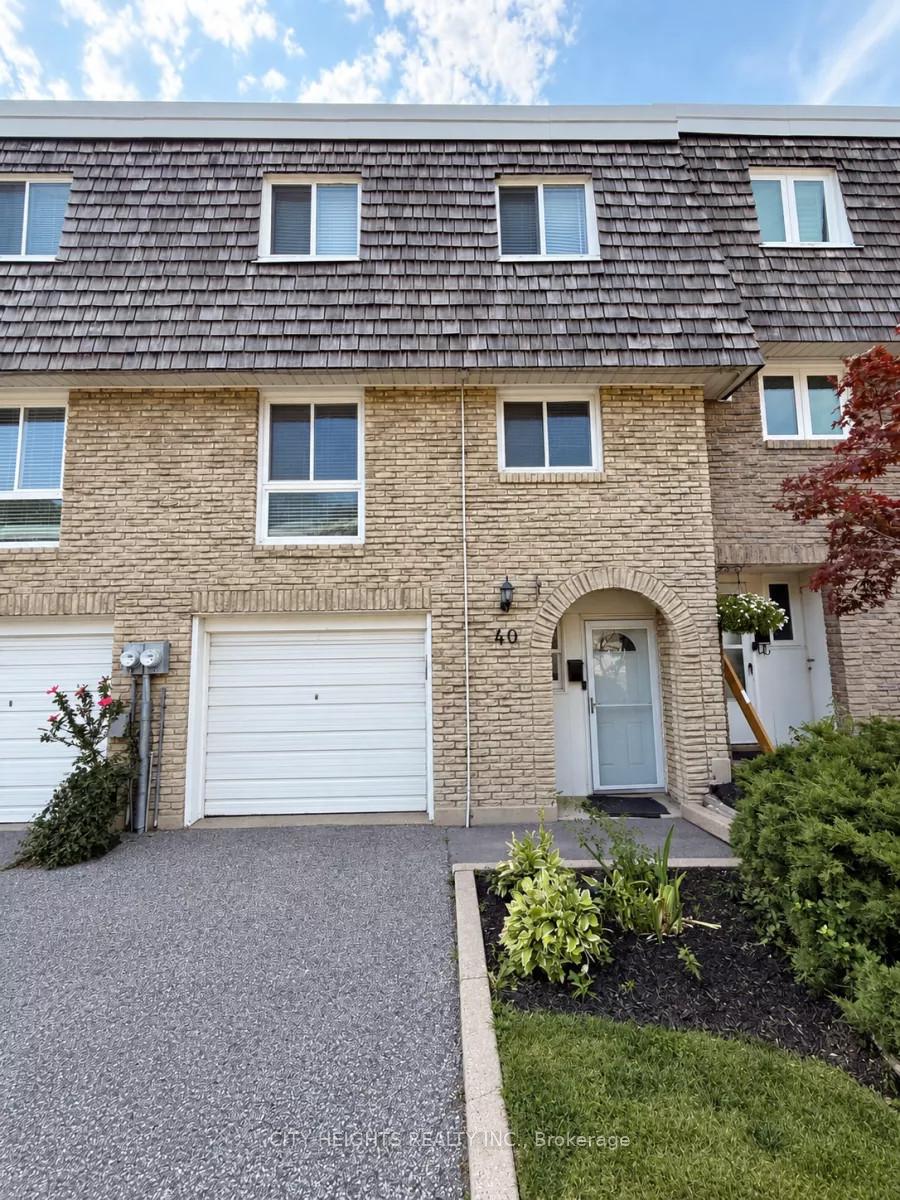Photo 1 of Unit 40, 40 wild Briarway Way, North York, Bayview Village — HOMEH