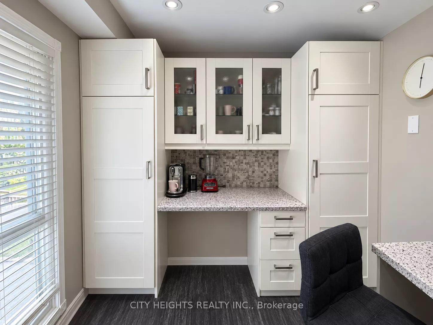 Photo 9 of Unit 40, 40 wild Briarway Way, North York, Bayview Village — HOMEH