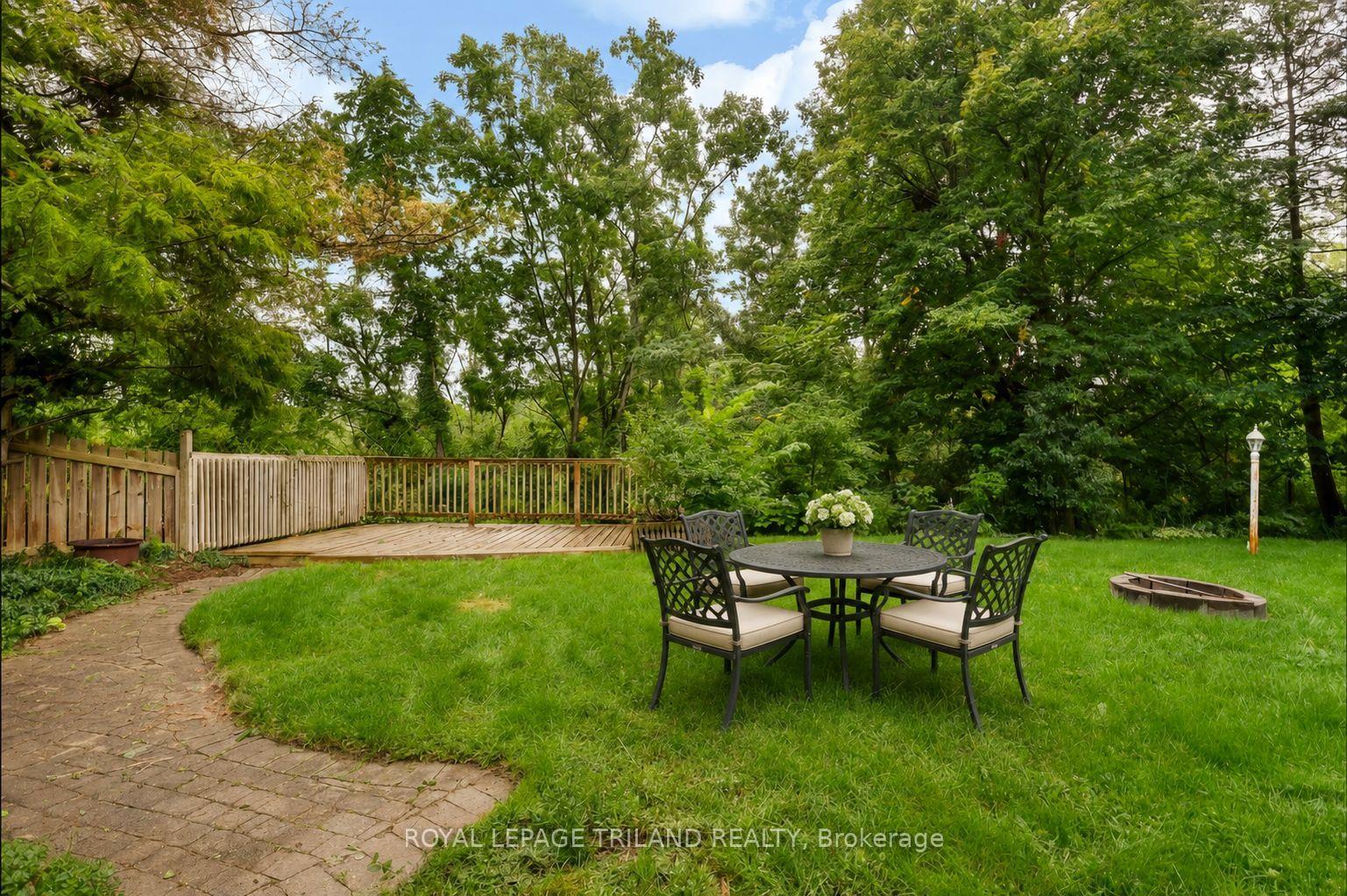 Photo 13 of 81 Wakefield Crescent, London, North H — HOMEH