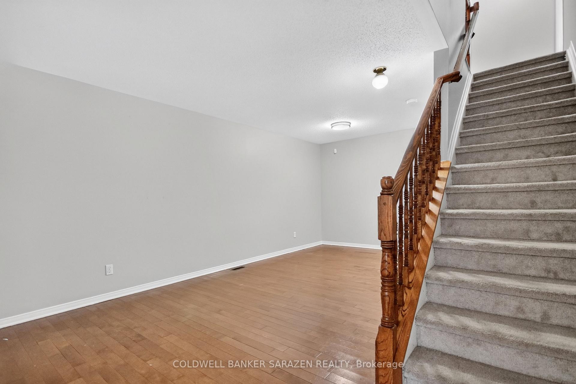 Photo 4 of 111 Harbour View Street, Ottawa, Barrhaven - Strandherd — HOMEH