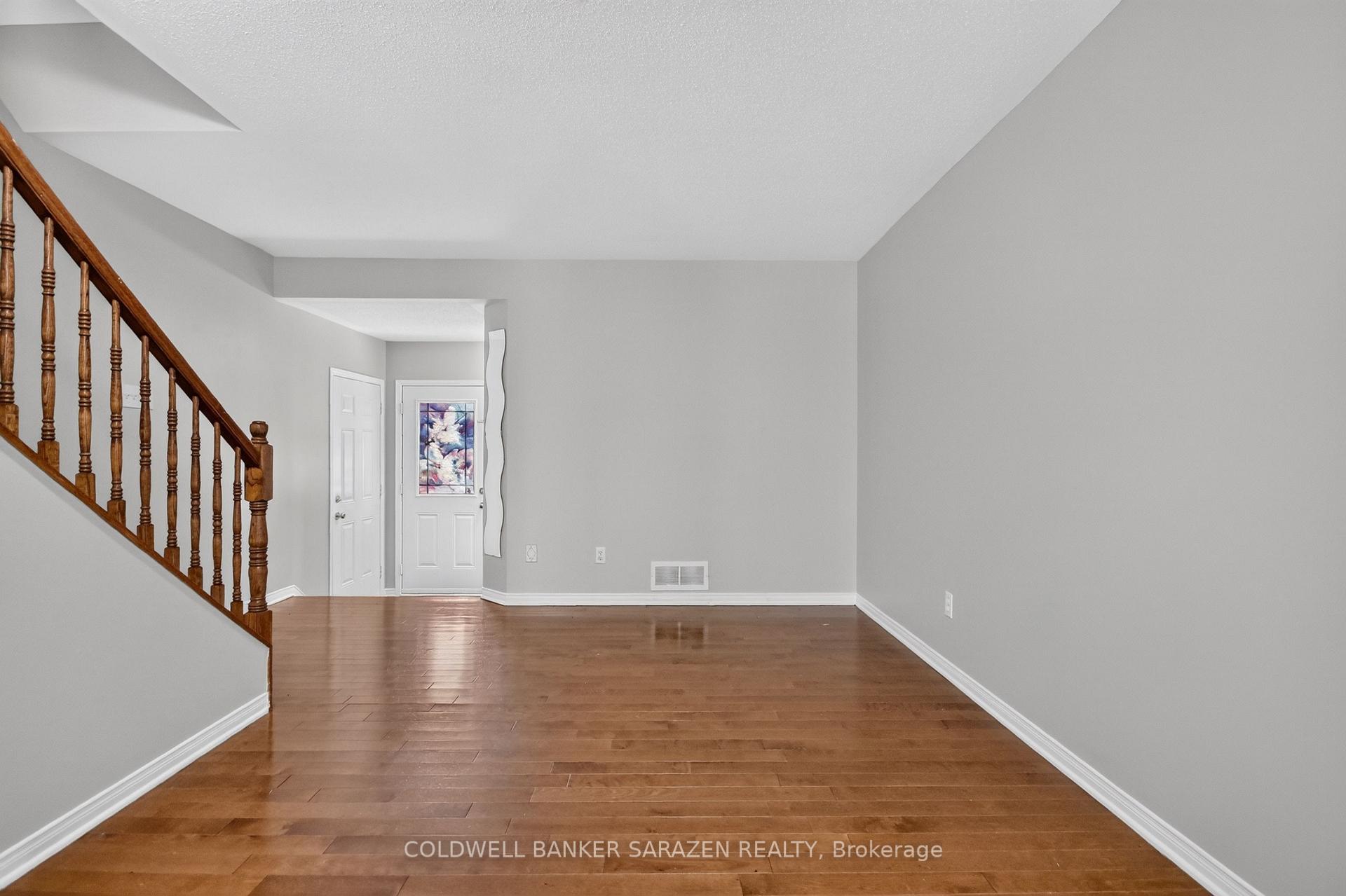 Photo 10 of 111 Harbour View Street, Ottawa, Barrhaven - Strandherd — HOMEH