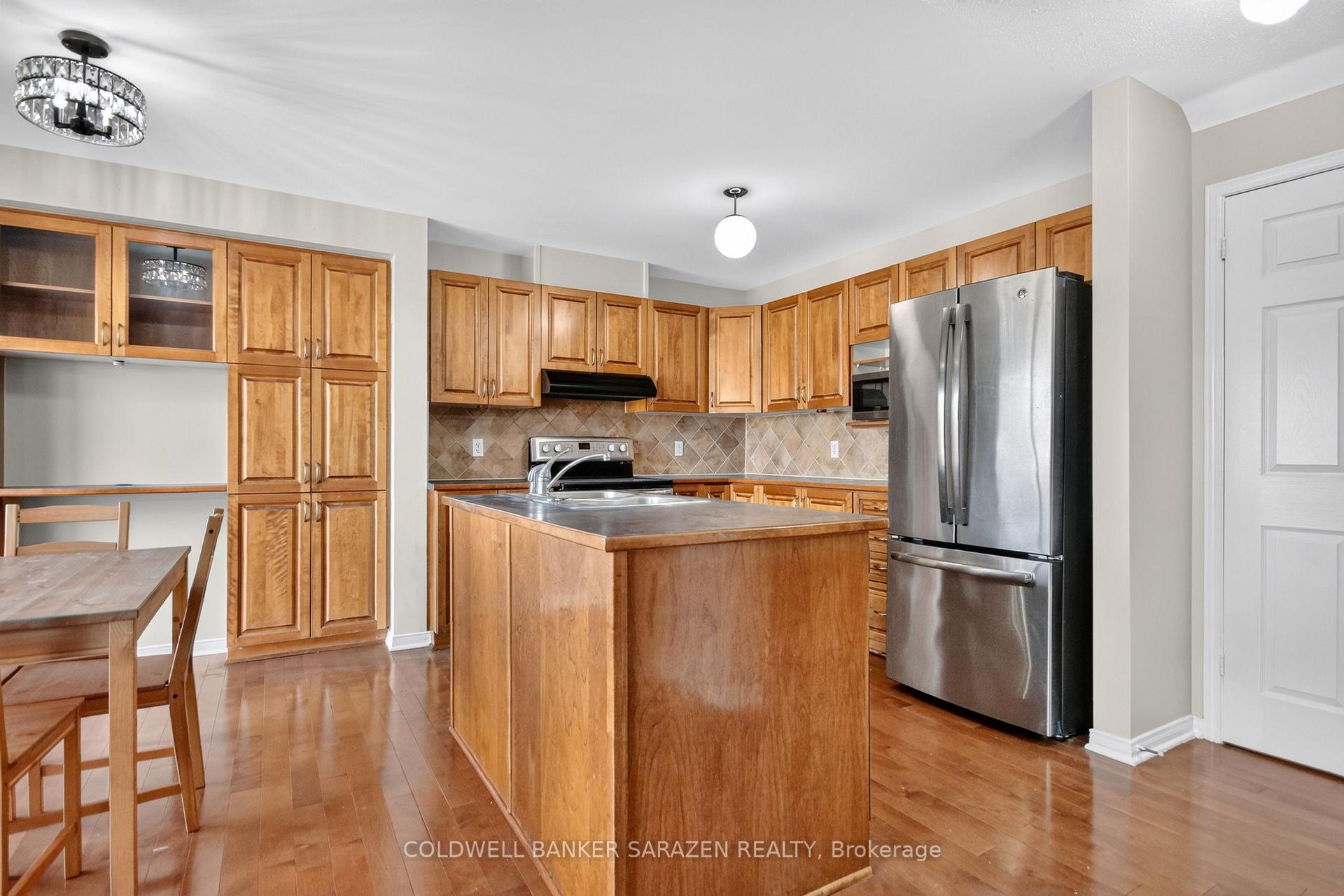 Photo 18 of 111 Harbour View Street, Ottawa, Barrhaven - Strandherd — HOMEH