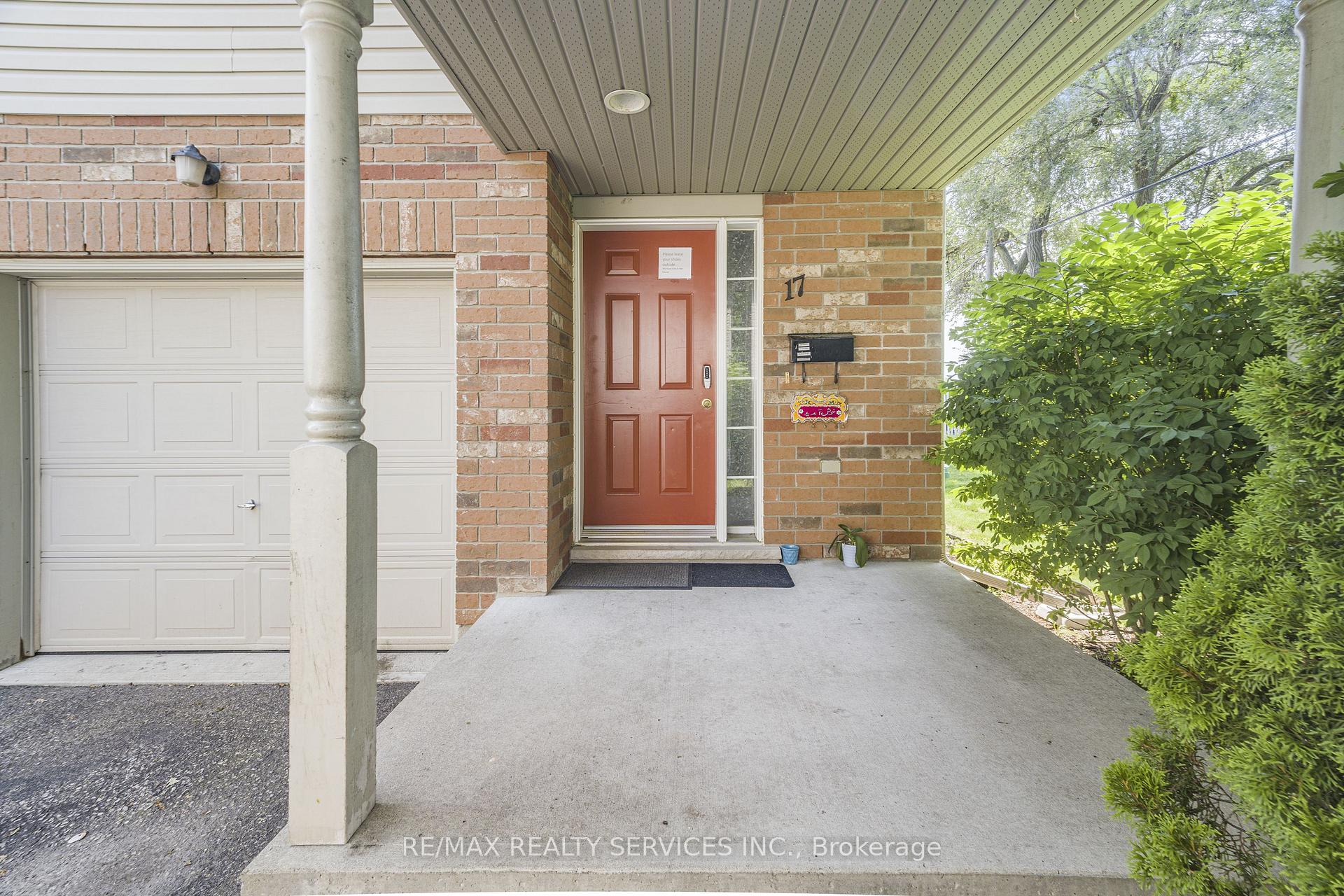 Photo 2 of Unit 17, 120 Dudhope Avenue, Cambridge, Christopher-Champlain — HOMEH