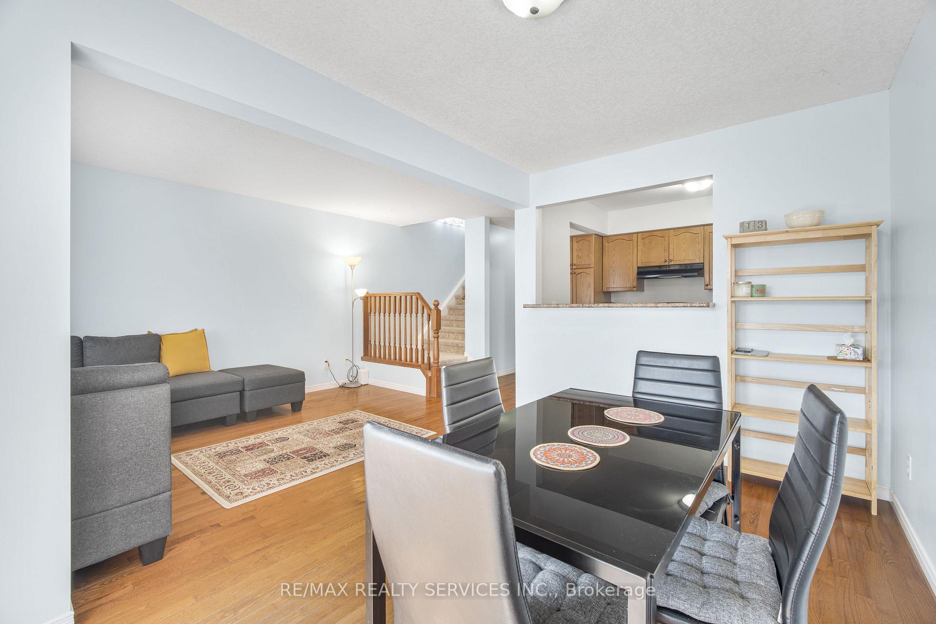 Photo 11 of Unit 17, 120 Dudhope Avenue, Cambridge, Christopher-Champlain — HOMEH