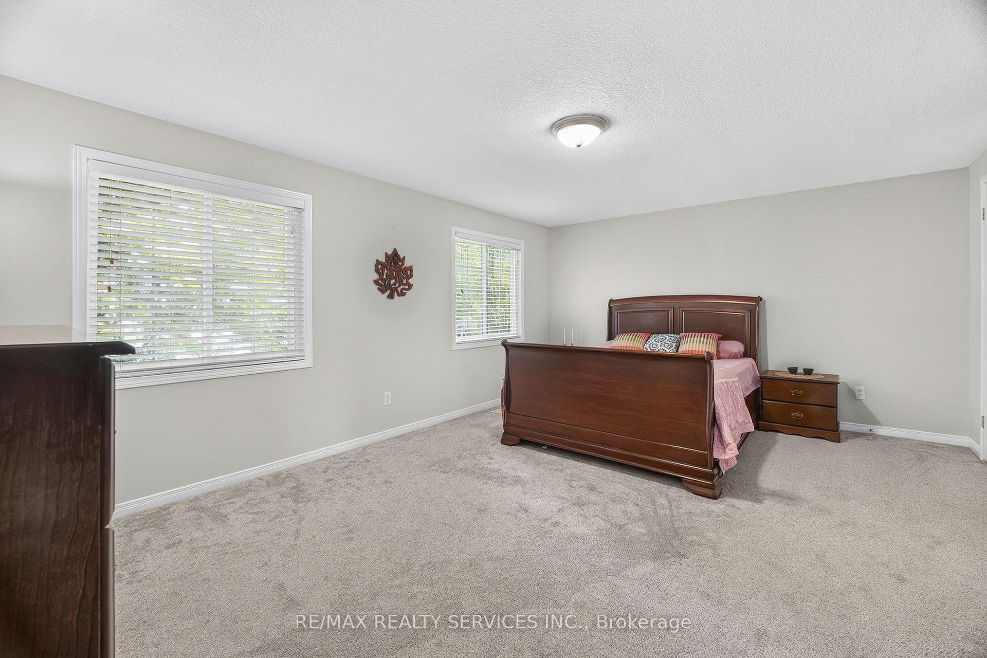 Photo 20 of Unit 17, 120 Dudhope Avenue, Cambridge, Christopher-Champlain — HOMEH