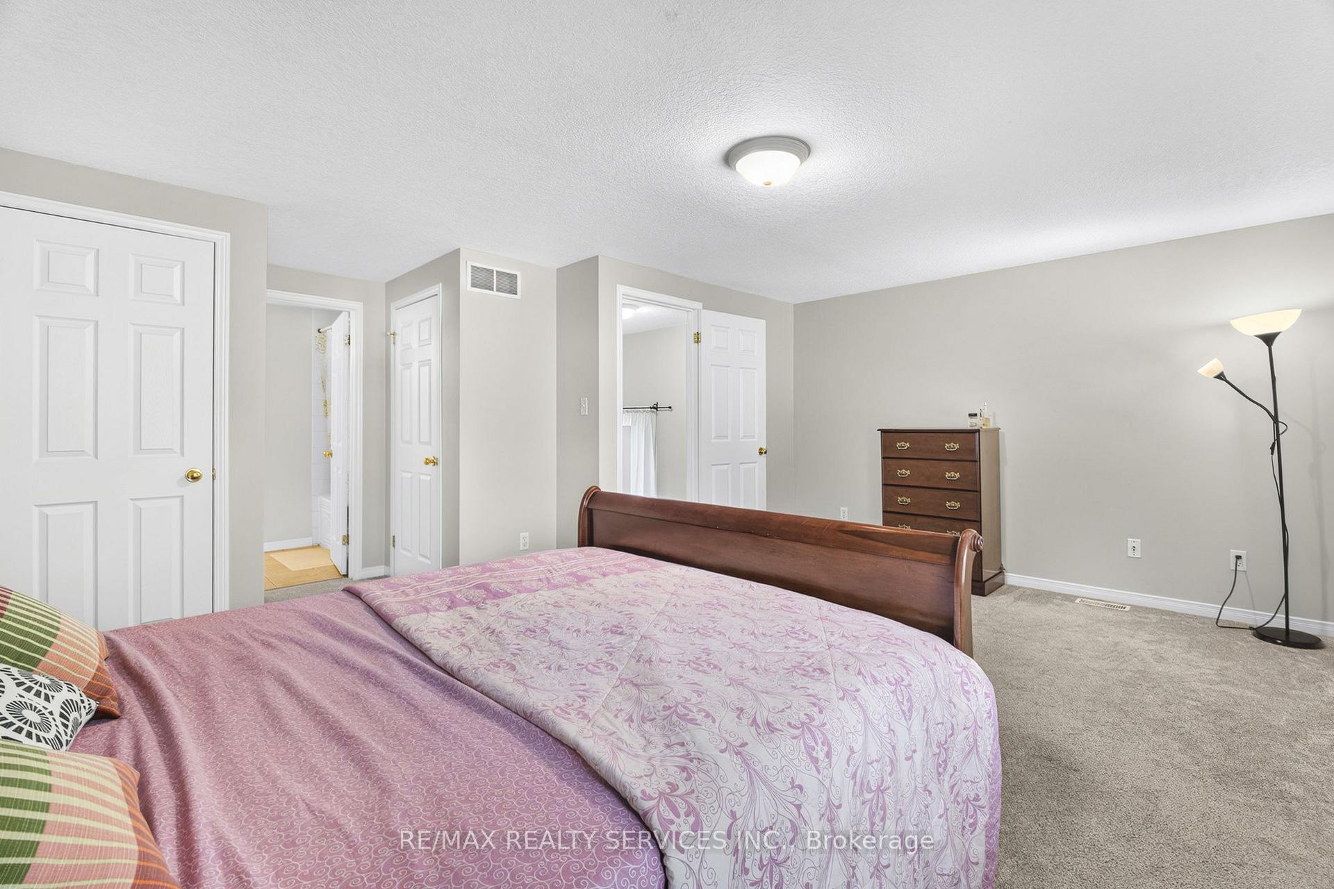 Photo 23 of Unit 17, 120 Dudhope Avenue, Cambridge, Christopher-Champlain — HOMEH